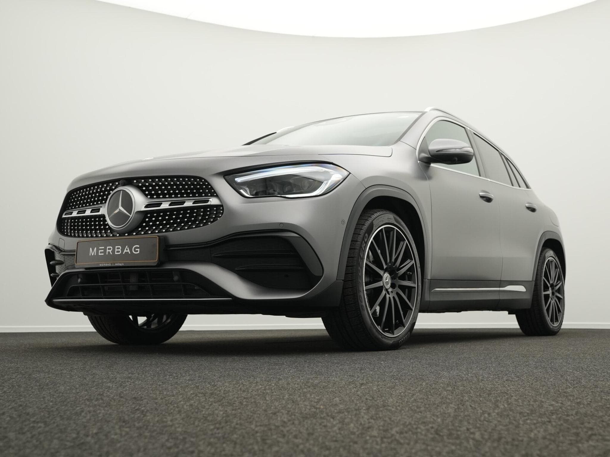 Mercedes GLA 250 4MATIC Multi+360°+Pano+Burm (2020) - Foto 10