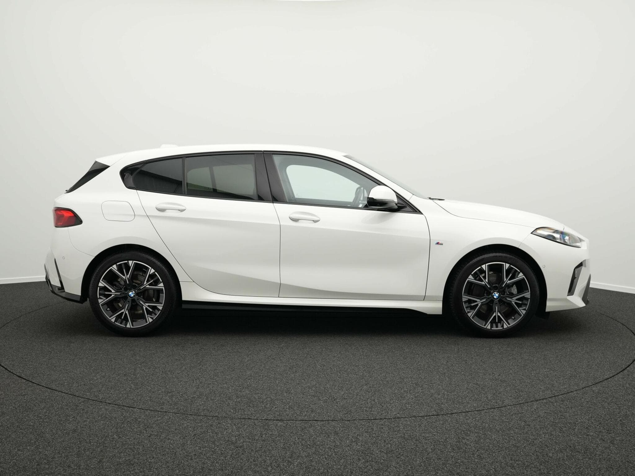 BMW 120 d M Sport LED+AHK+Headup+360°+18" (2024) - Foto 5