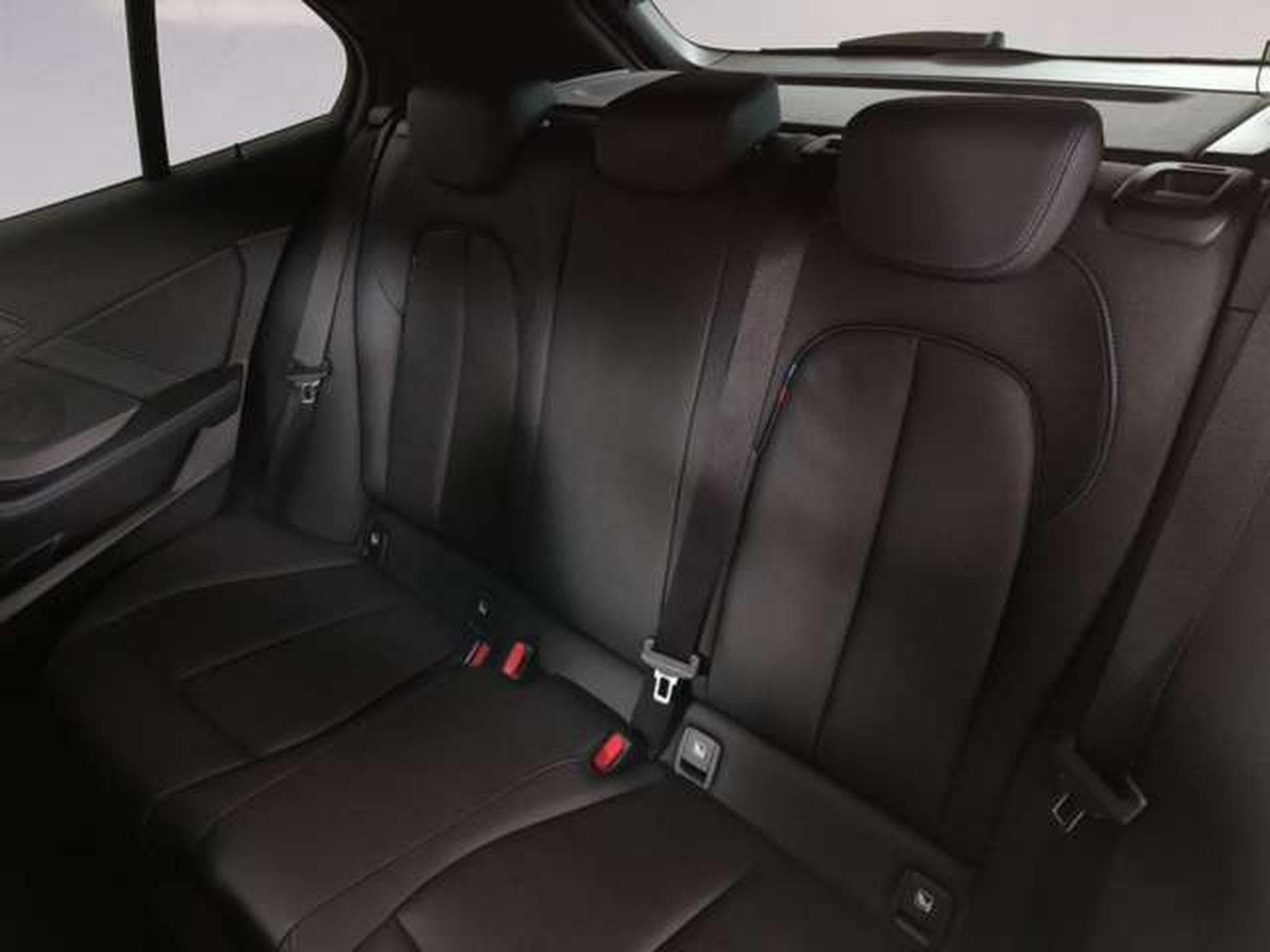 BMW 118 i DAB LED (2024) - Photo 10