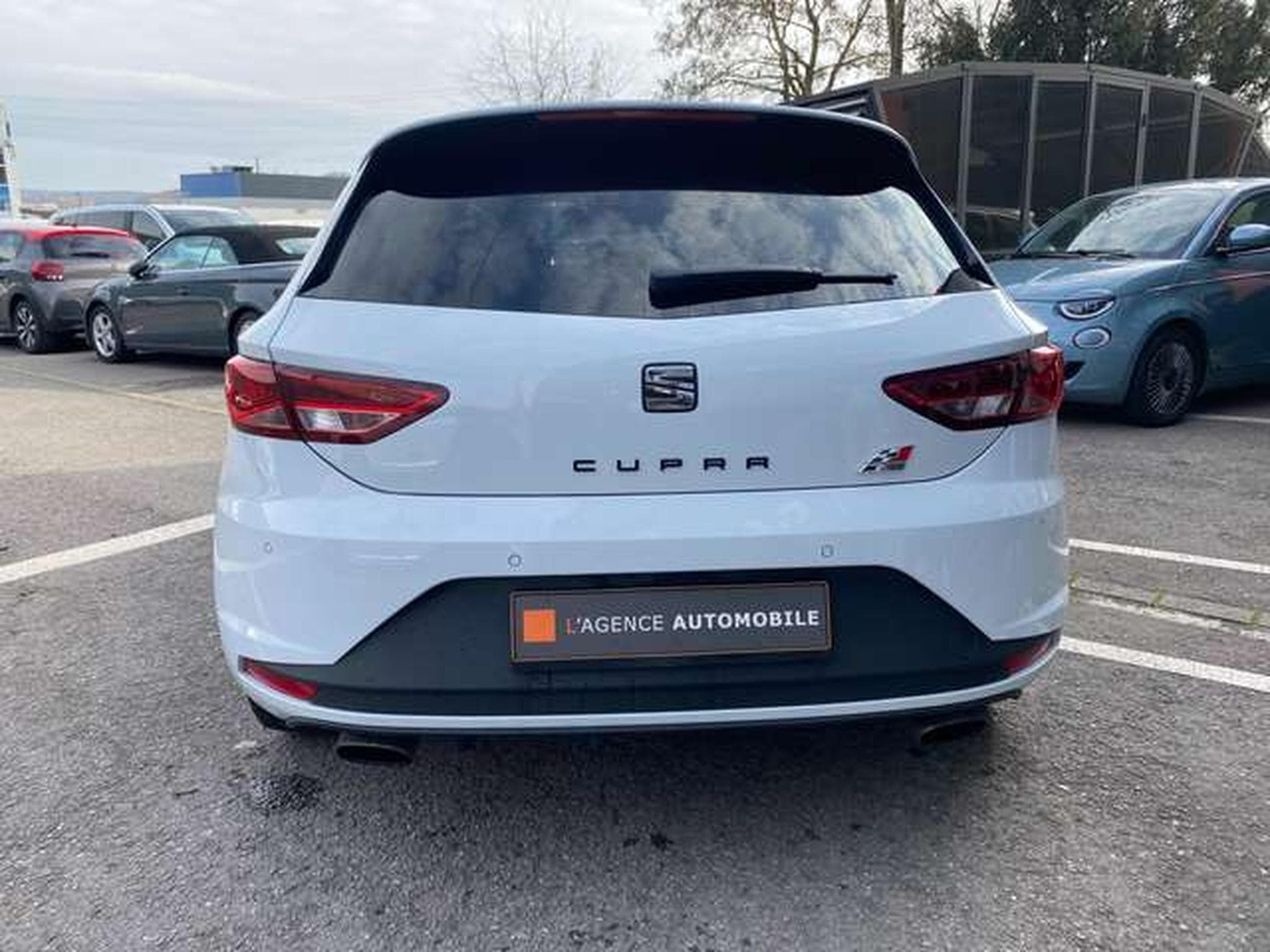 SEAT Leon Cupra 280ch  vente privée carnet complet (2015) - Photo 5