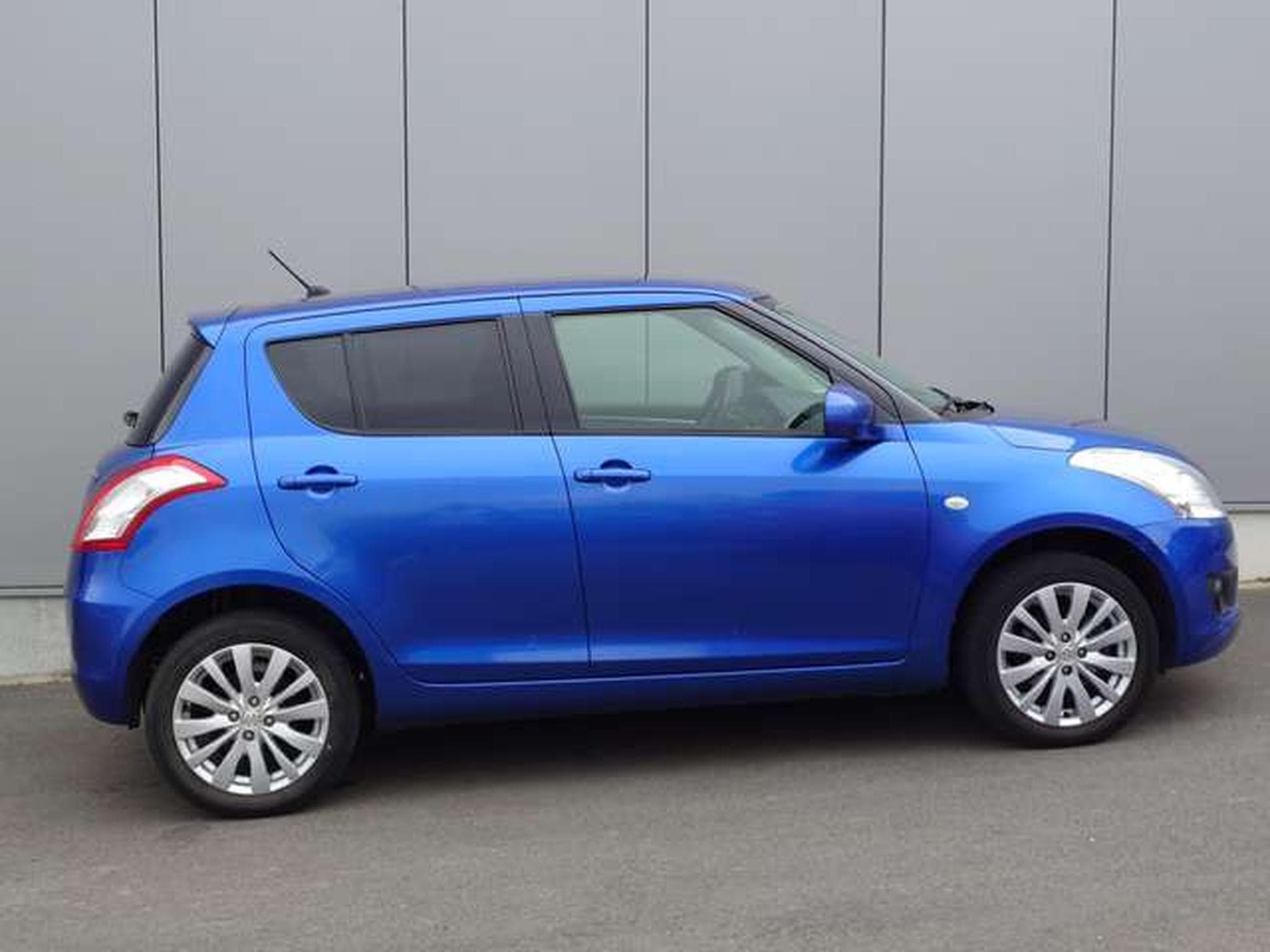 Suzuki Swift Swift 1.2i AWD GL 4x4 94 ps (2013) - Photo 2