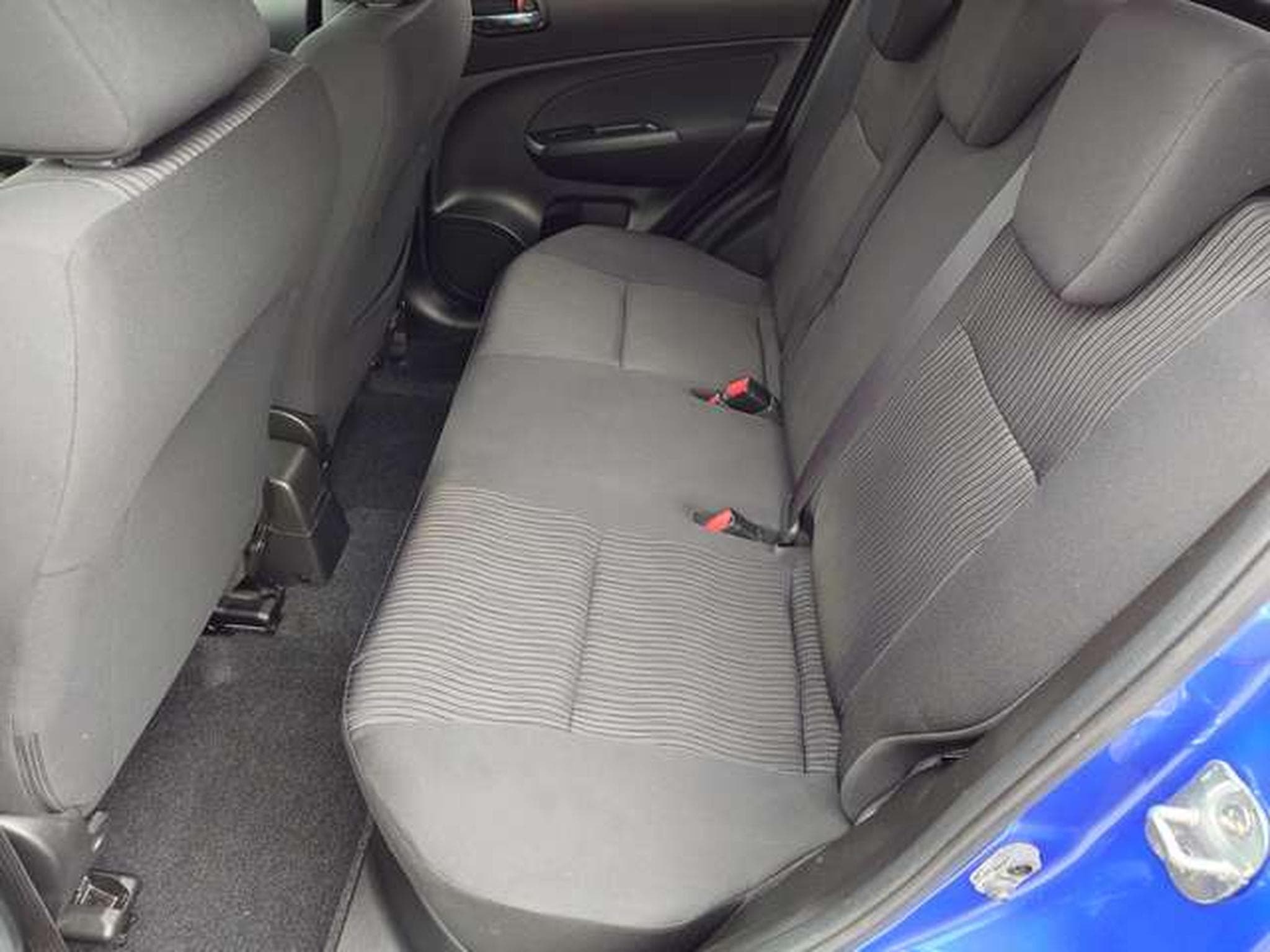 Suzuki Swift Swift 1.2i AWD GL 4x4 94 ps (2013) - Photo 6