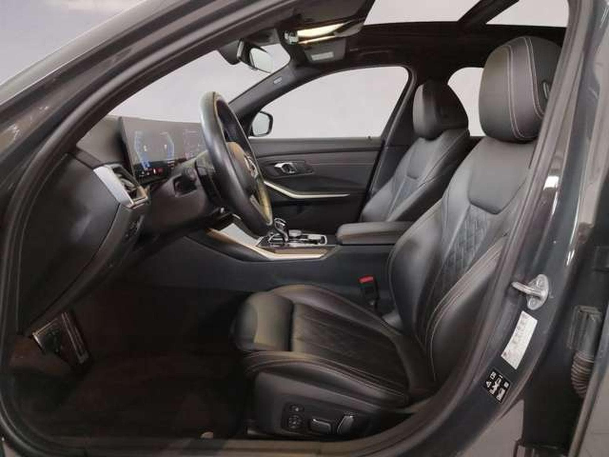 Alpina D3 S HK HiFi DAB LED Pano.Dach Komfortzg. Shz (2025) - Photo 7