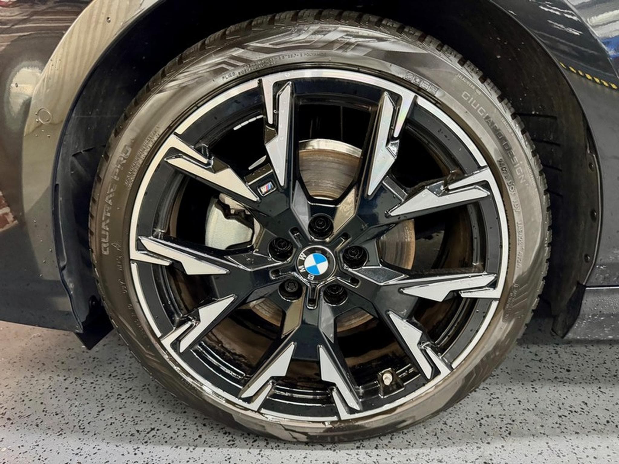 BMW 120 120iA 170cv Auto M-SPORT (New Modèle) (2025) - Photo 3