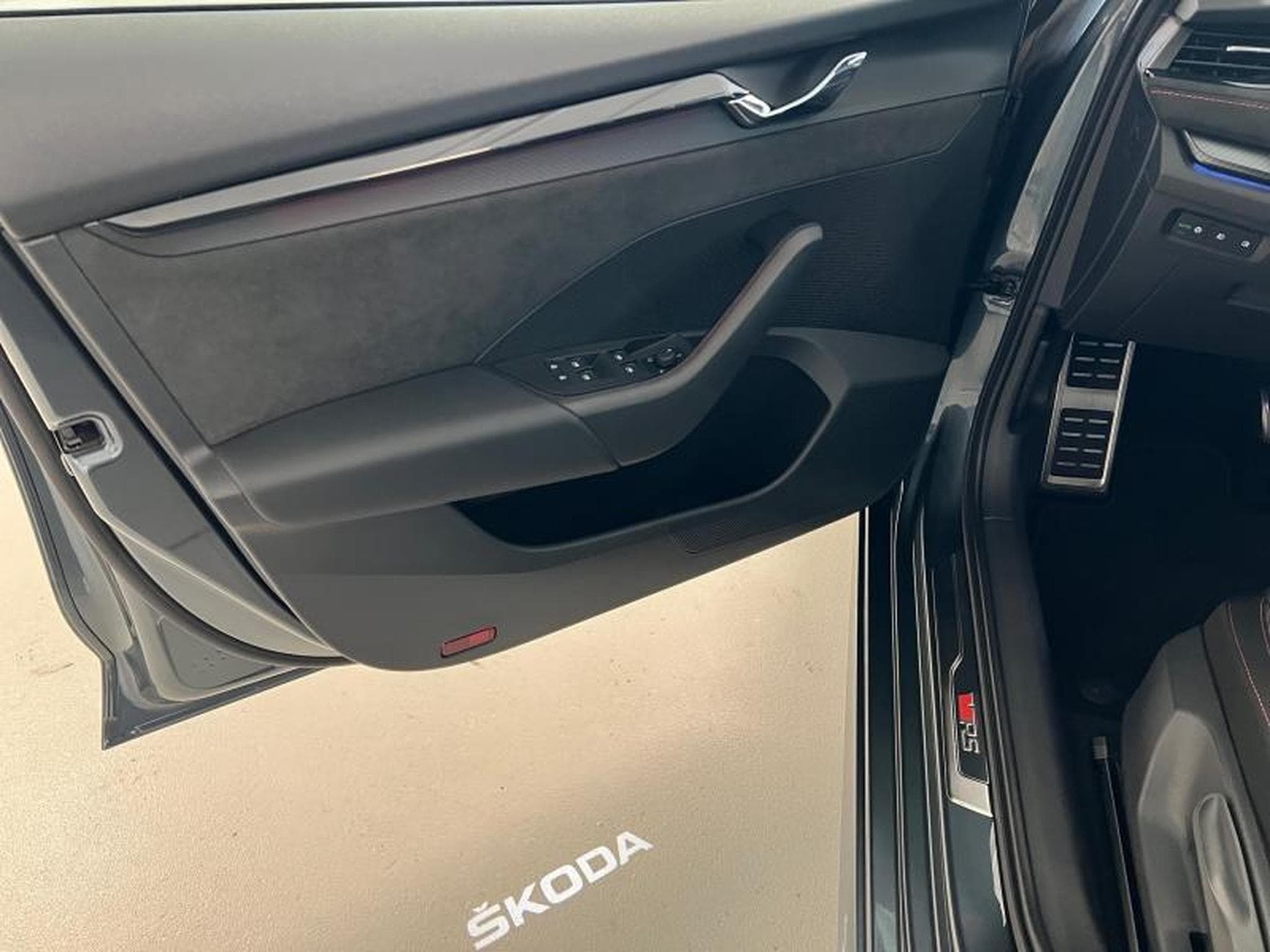 Skoda Octavia RS (2021) - Photo 18