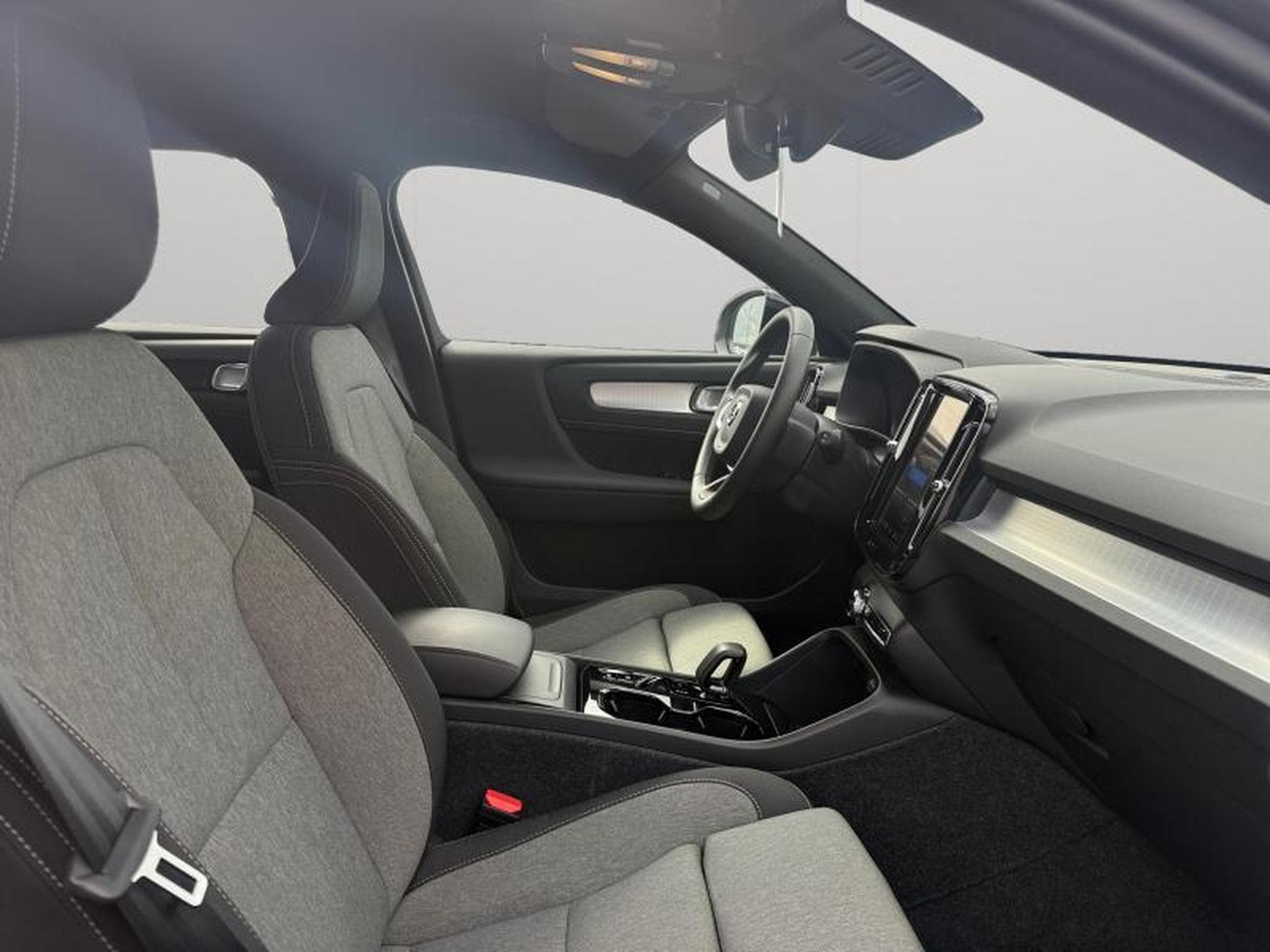 Volvo XC40 B3 Plus Dark / Essence (2025) - Foto 15