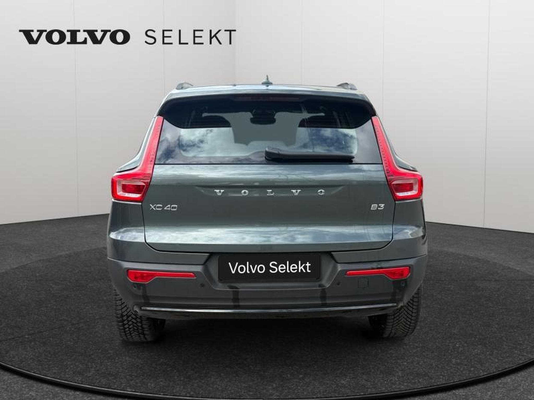 Volvo XC40 B3 Plus Dark / Essence (2025) - Foto 4