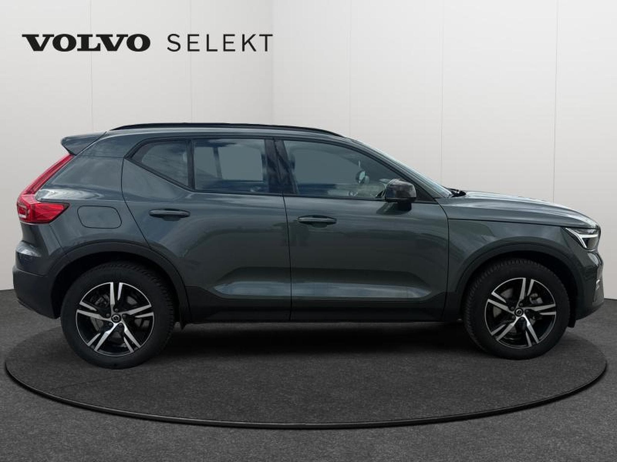 Volvo XC40 B3 Plus Dark / Essence (2025) - Foto 6