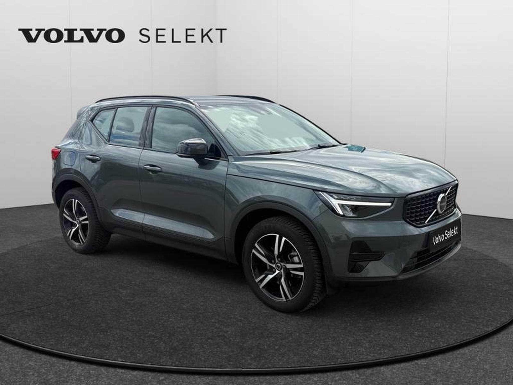Volvo XC40 B3 Plus Dark / Essence (2025) - Foto 7