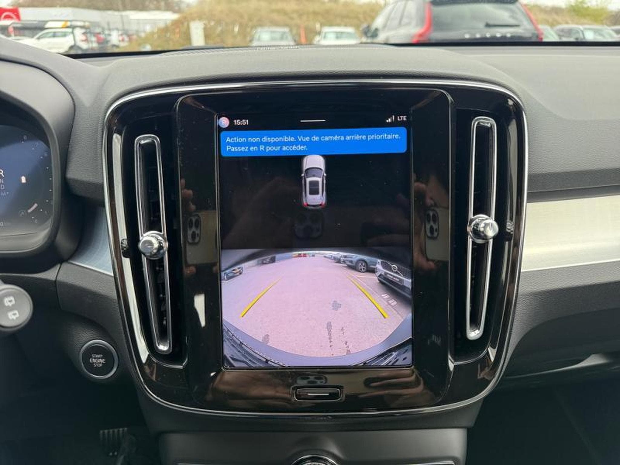 Volvo XC40 B3 Plus Dark / Essence (2025) - Photo 16