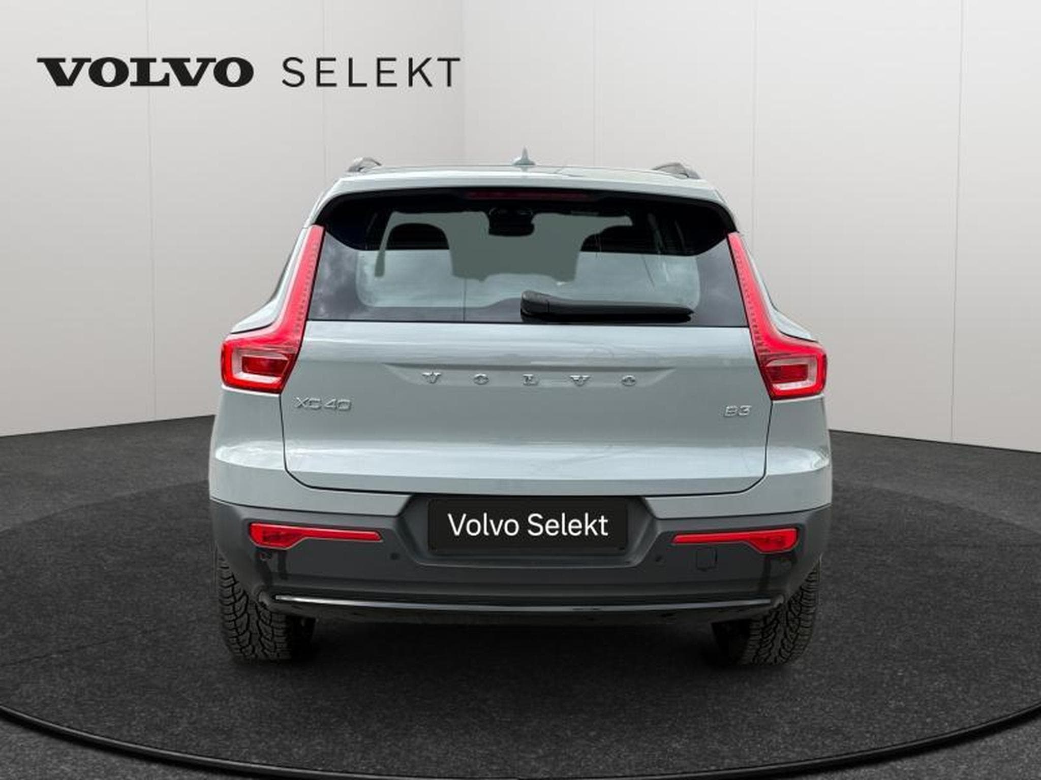 Volvo XC40 B3 Plus Dark / Essence (2025) - Photo 4