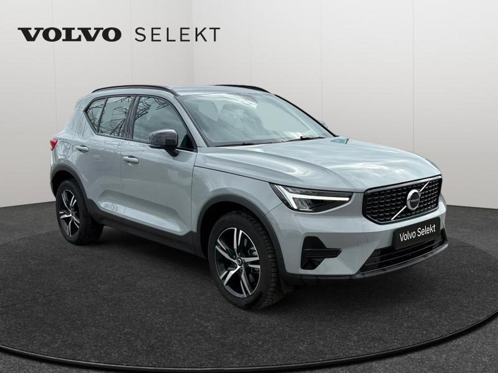 Volvo XC40 B3 Plus Dark / Essence (2025) - Photo 7