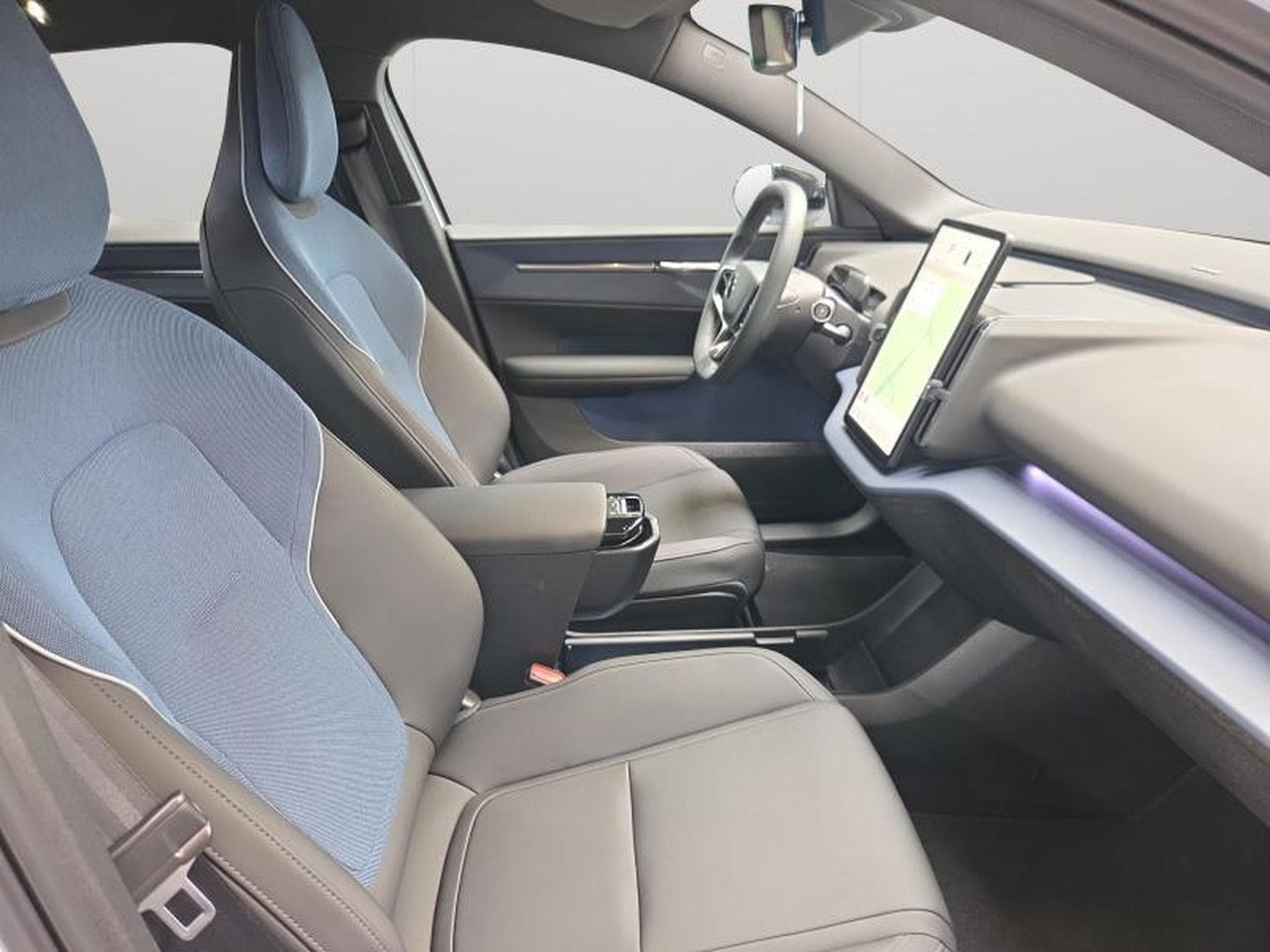 Volvo EX30 Plus SMER / Elecrique (2024) - Photo 15