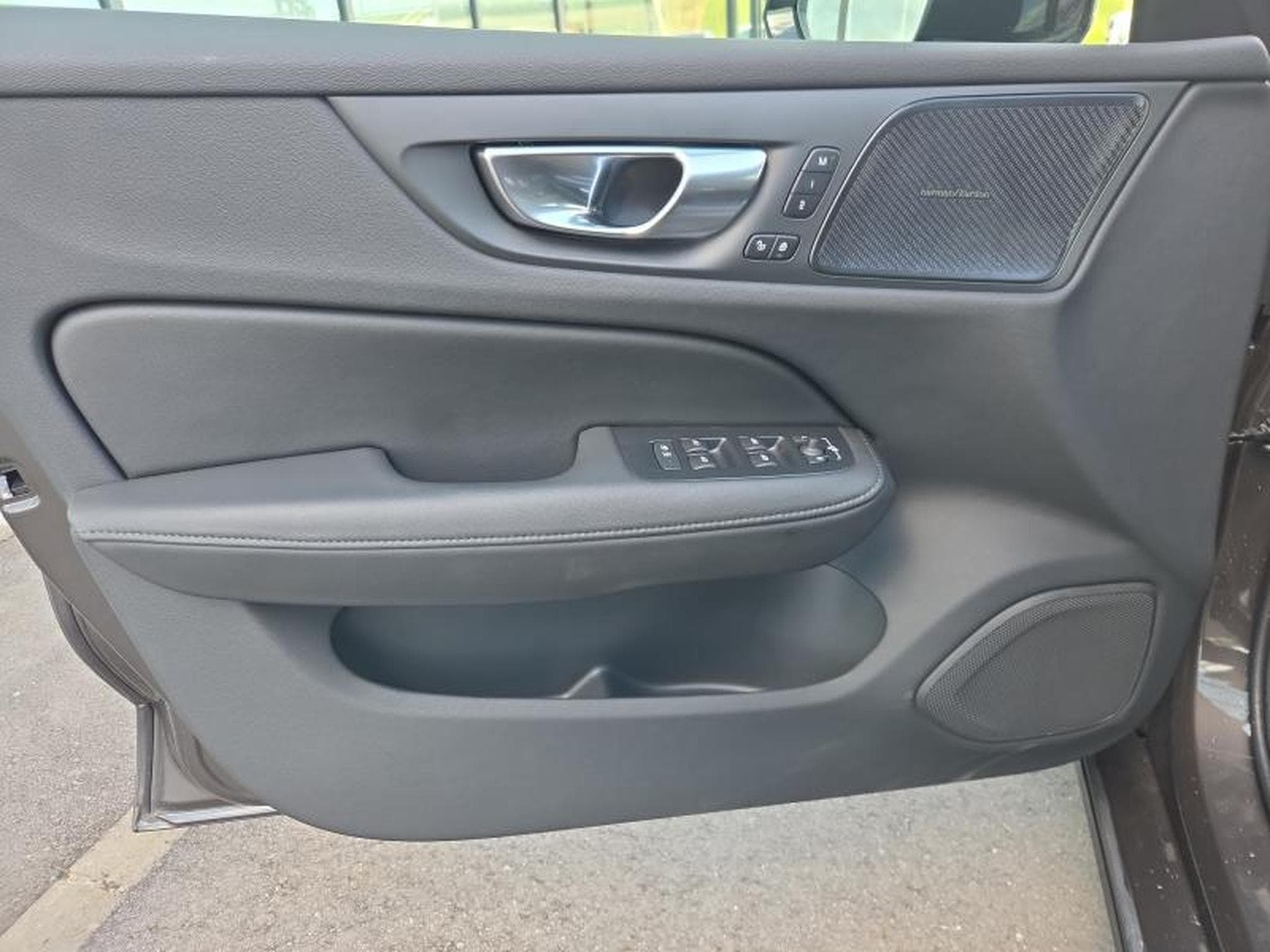 Volvo V60 B4 Plus Dark / Essence (2025) - Foto 20