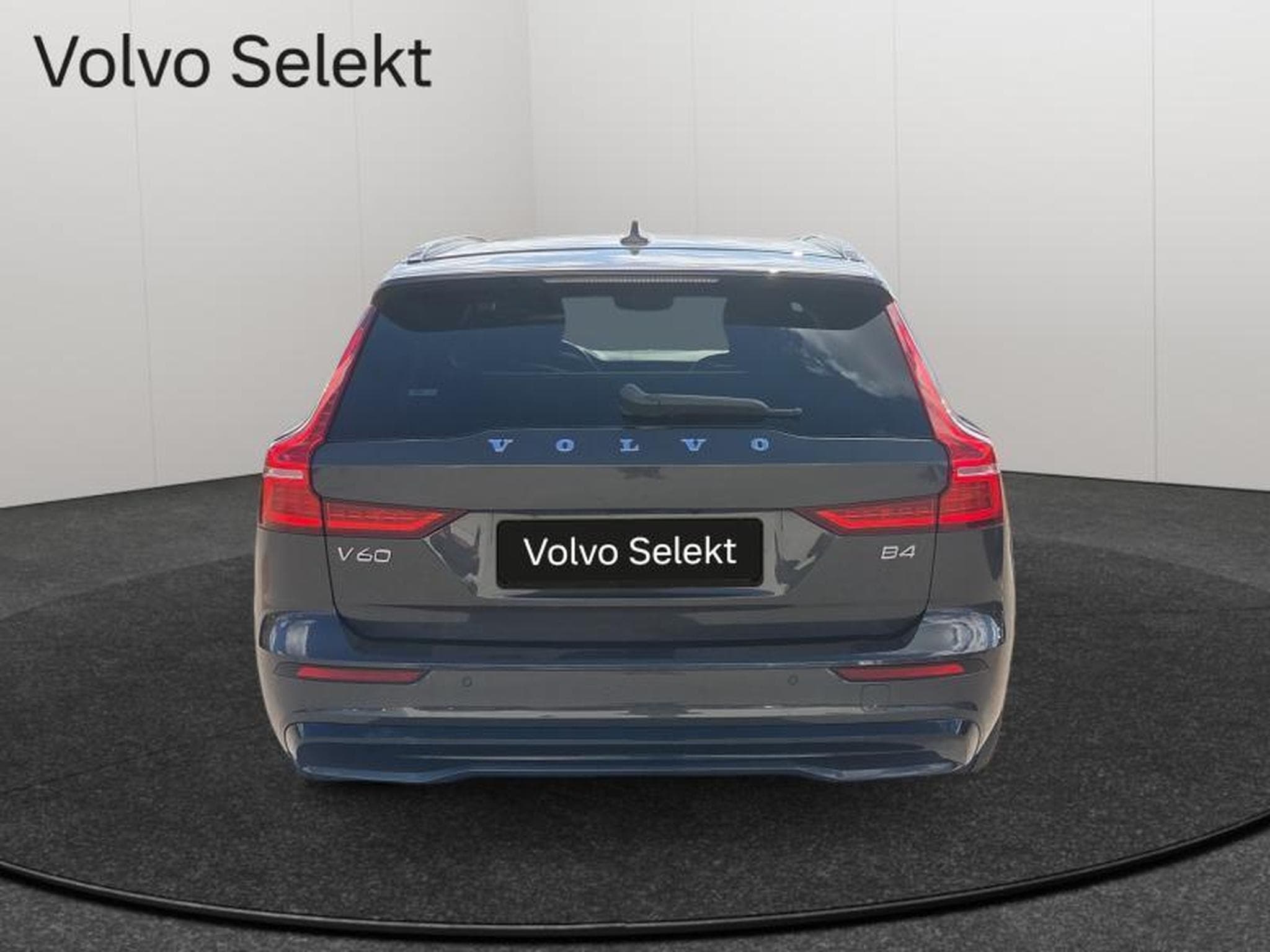 Volvo V60 B4 Plus Dark / Essence (2025) - Foto 4