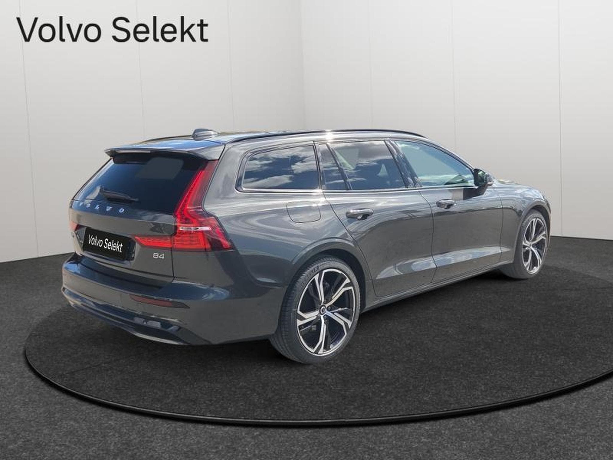 Volvo V60 B4 Plus Dark / Essence (2025) - Foto 5