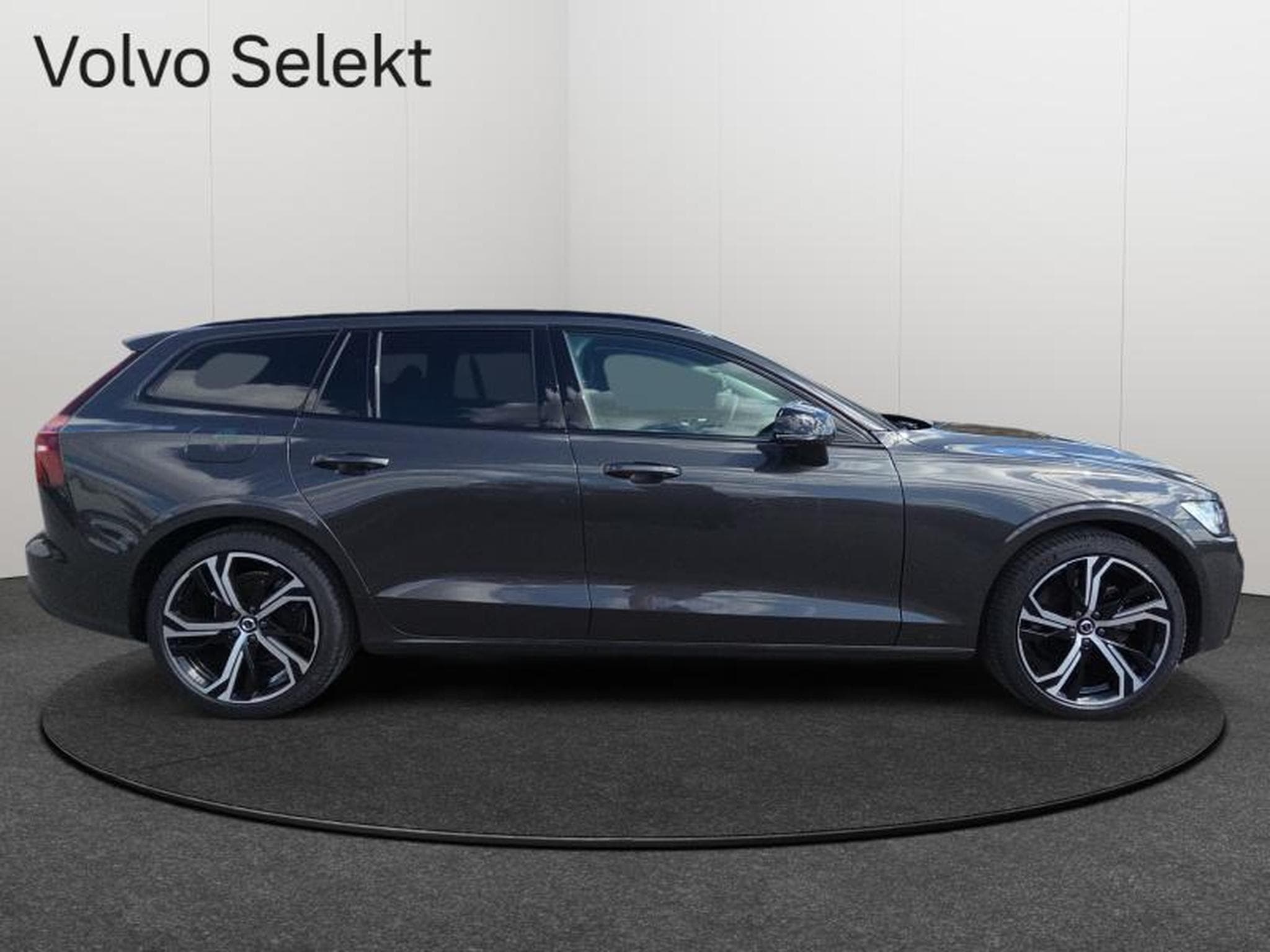 Volvo V60 B4 Plus Dark / Essence (2025) - Foto 6