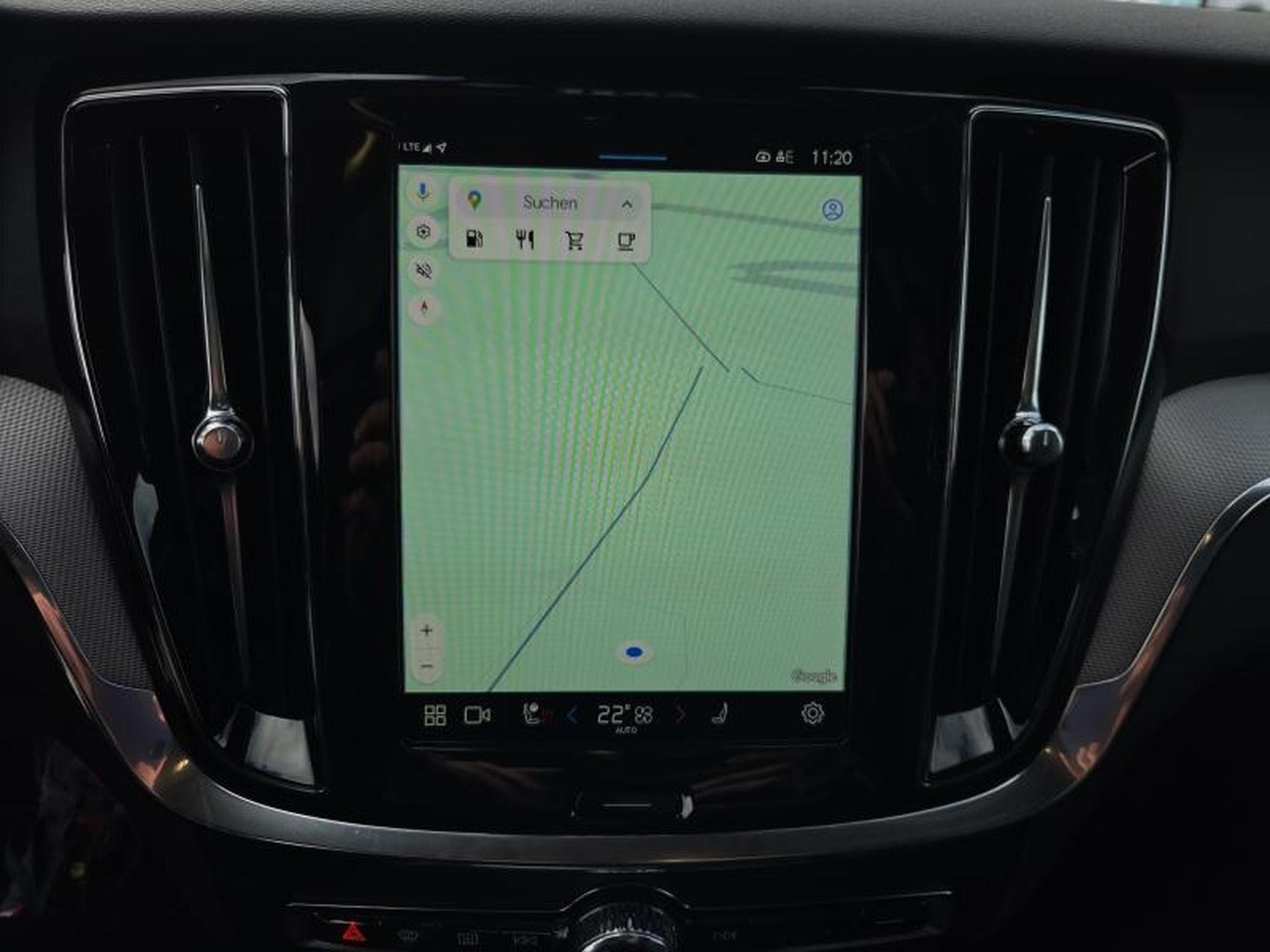 Volvo V60 B4 Plus Dark / Essence (2025) - Photo 16