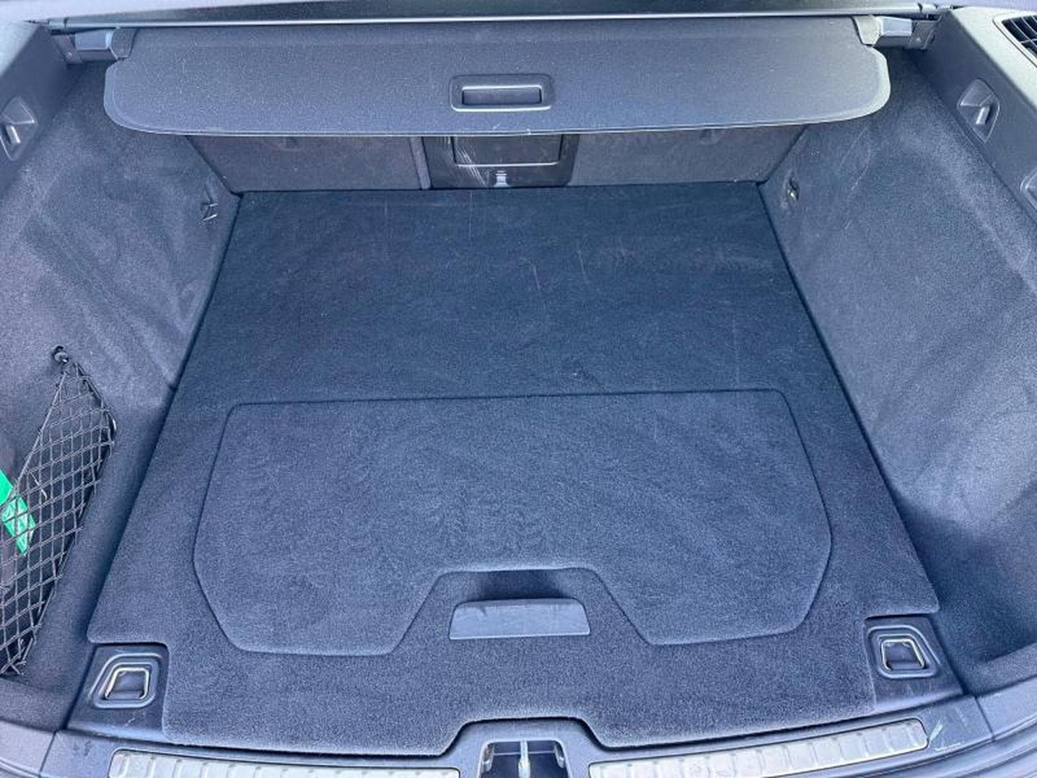 Volvo V60 T6 Plus Dark / Hybride (2025) - Photo 19