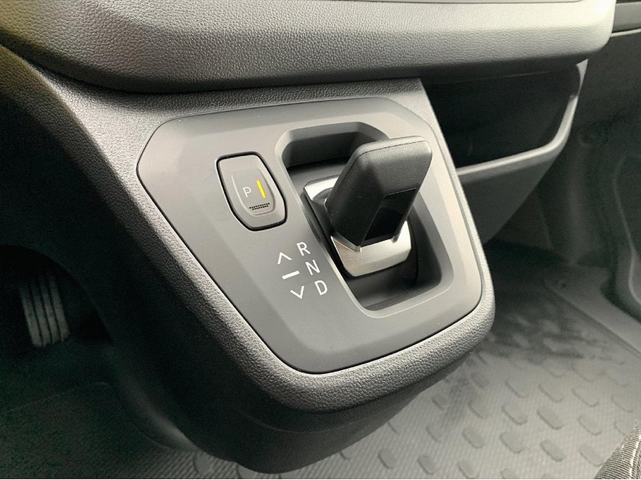 Renault Trafic (2026) - Foto 12