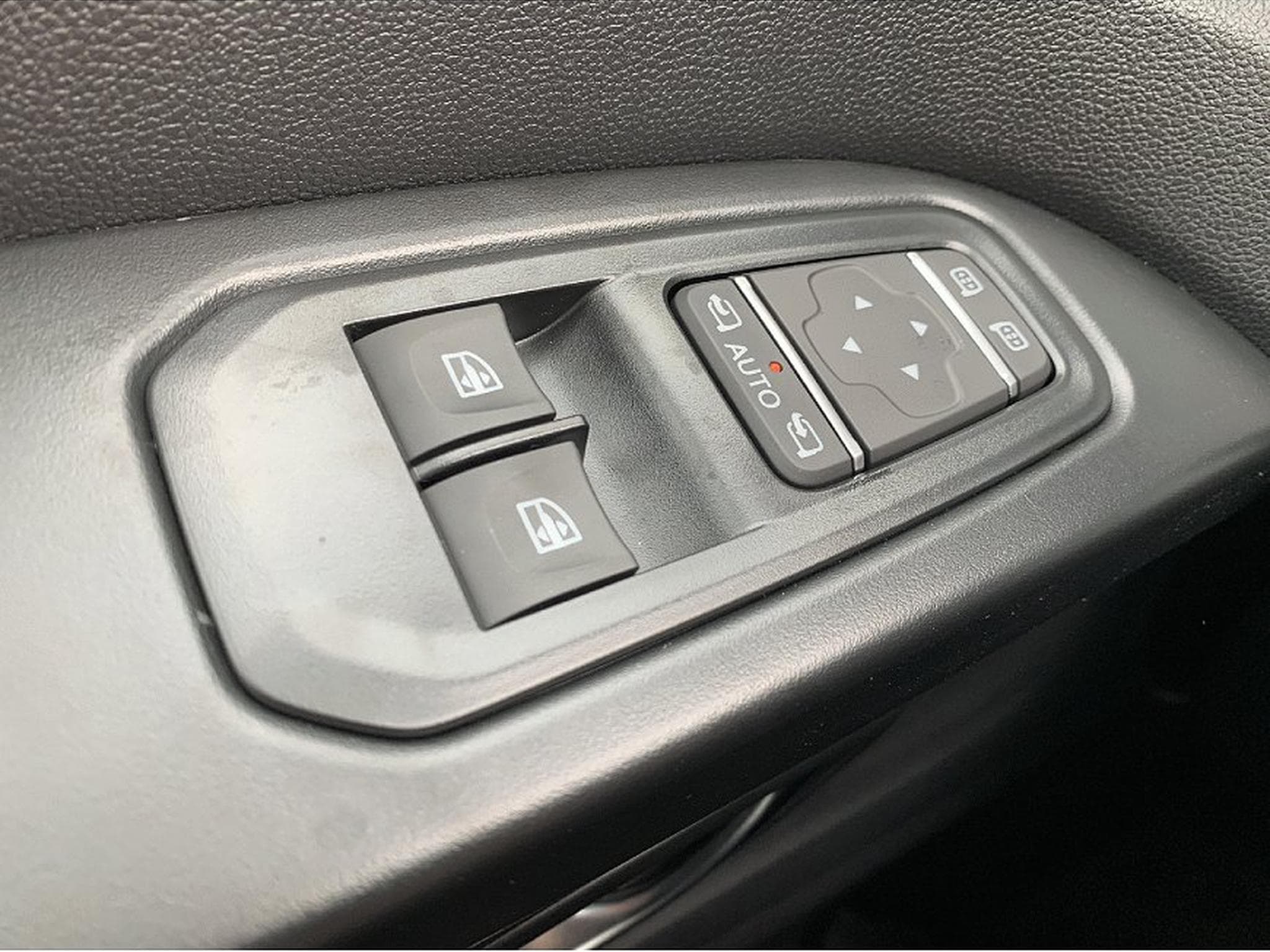 Renault Trafic (2026) - Foto 13