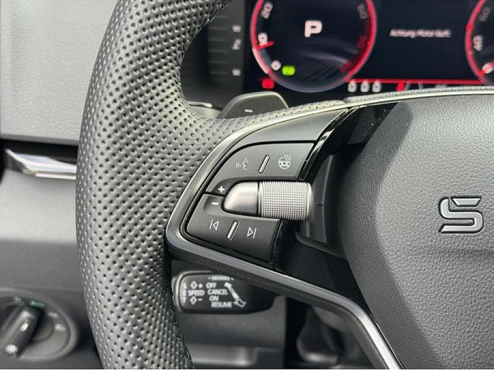 Skoda Karoq (2026) - Foto 12