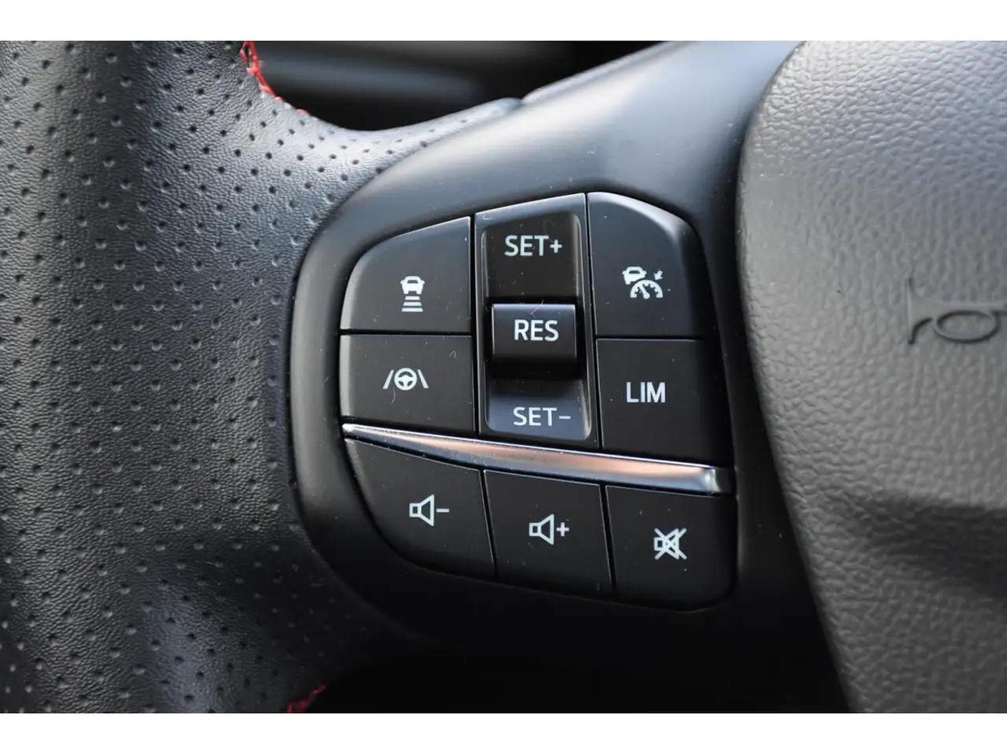 Ford Focus (2025) - Foto 19