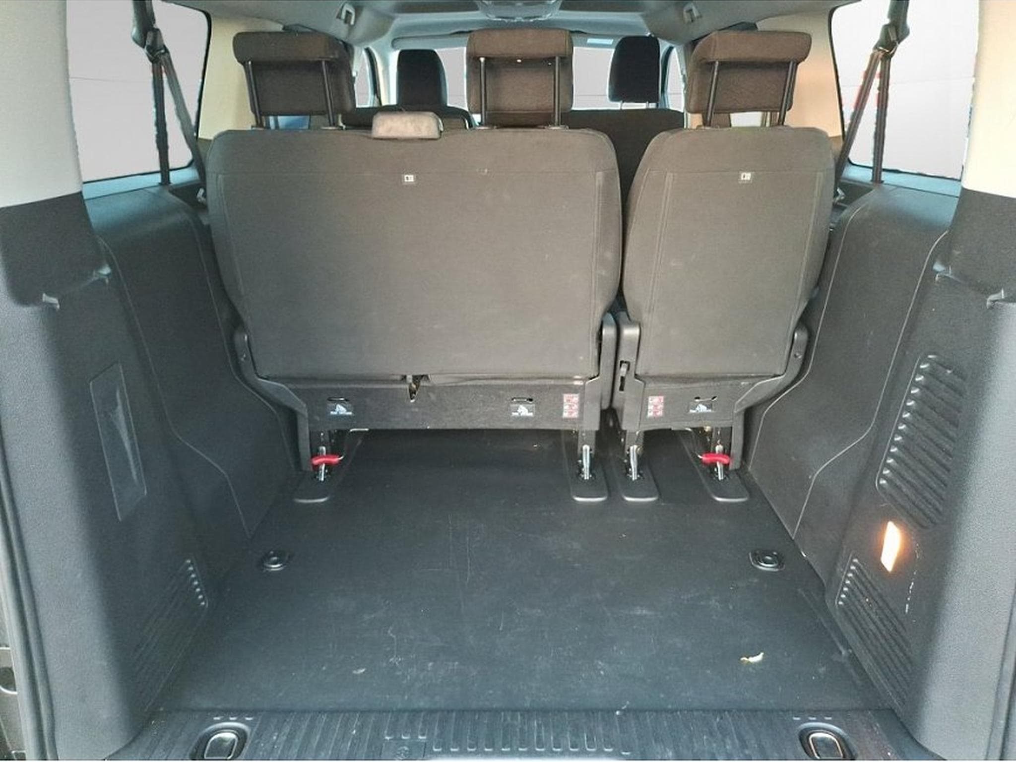 Opel Zafira (2026) - Foto 10