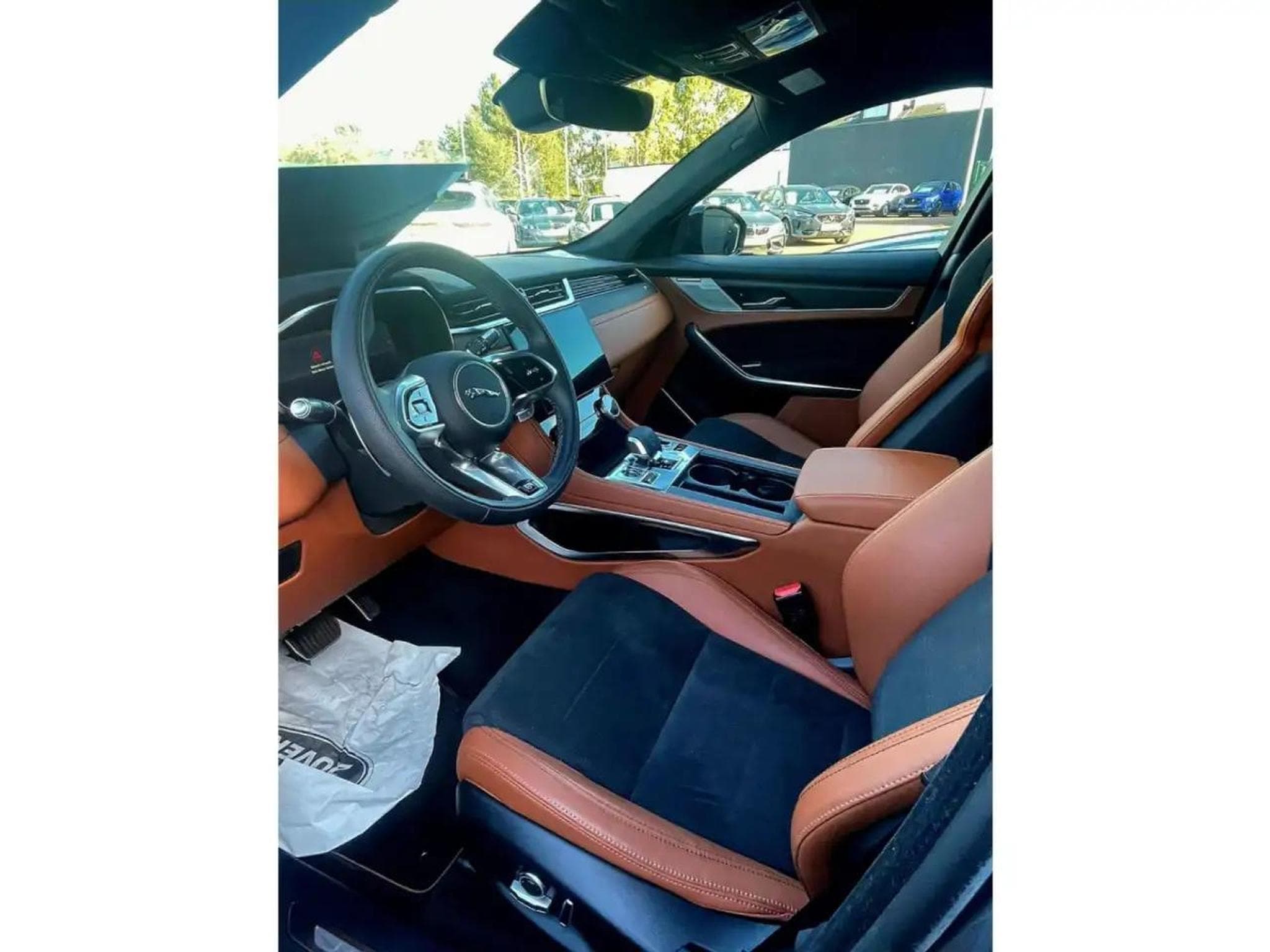 Jaguar F-Pace (2021) - Foto 11