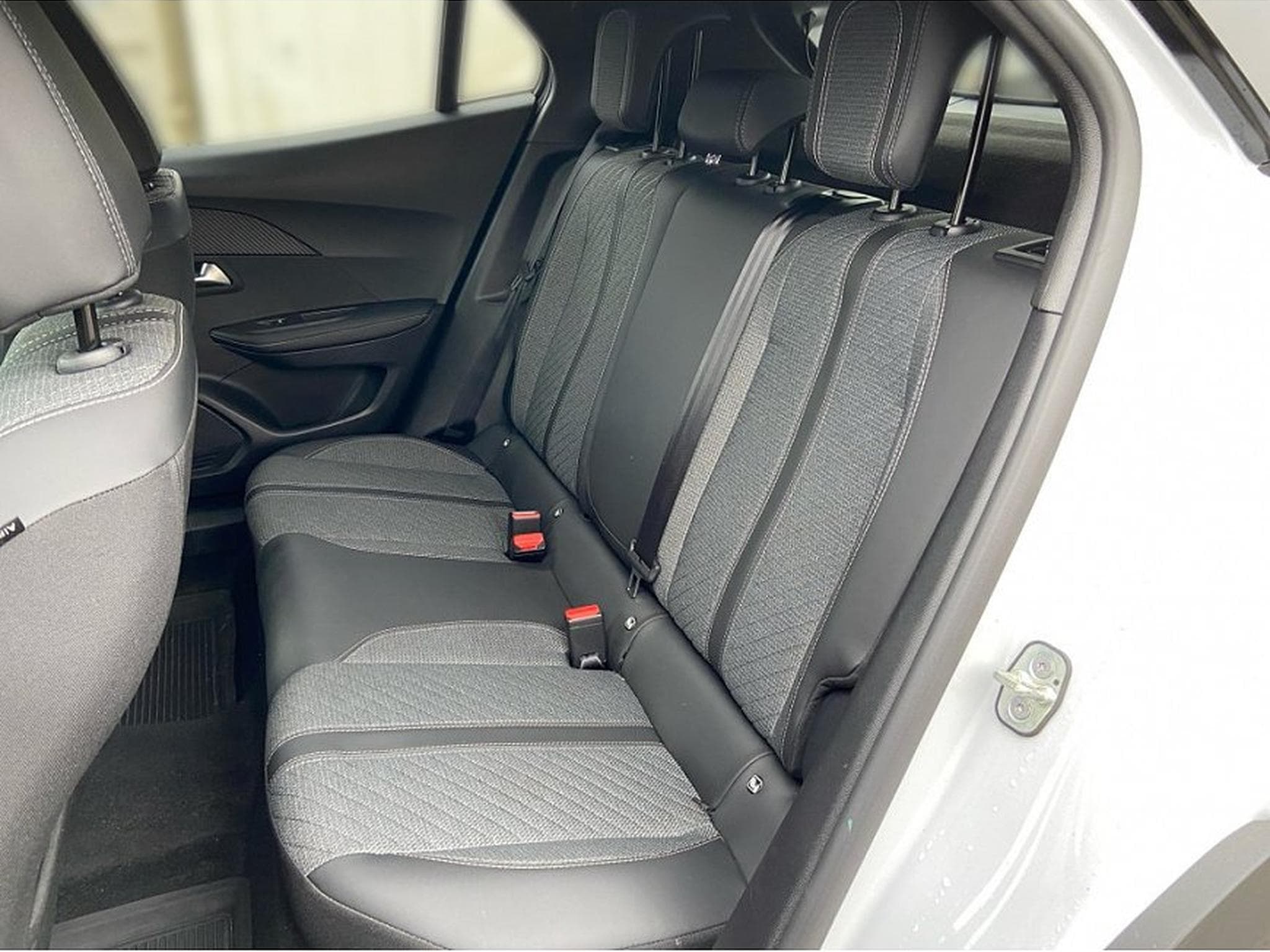 Peugeot 2008 (2026) - Foto 7