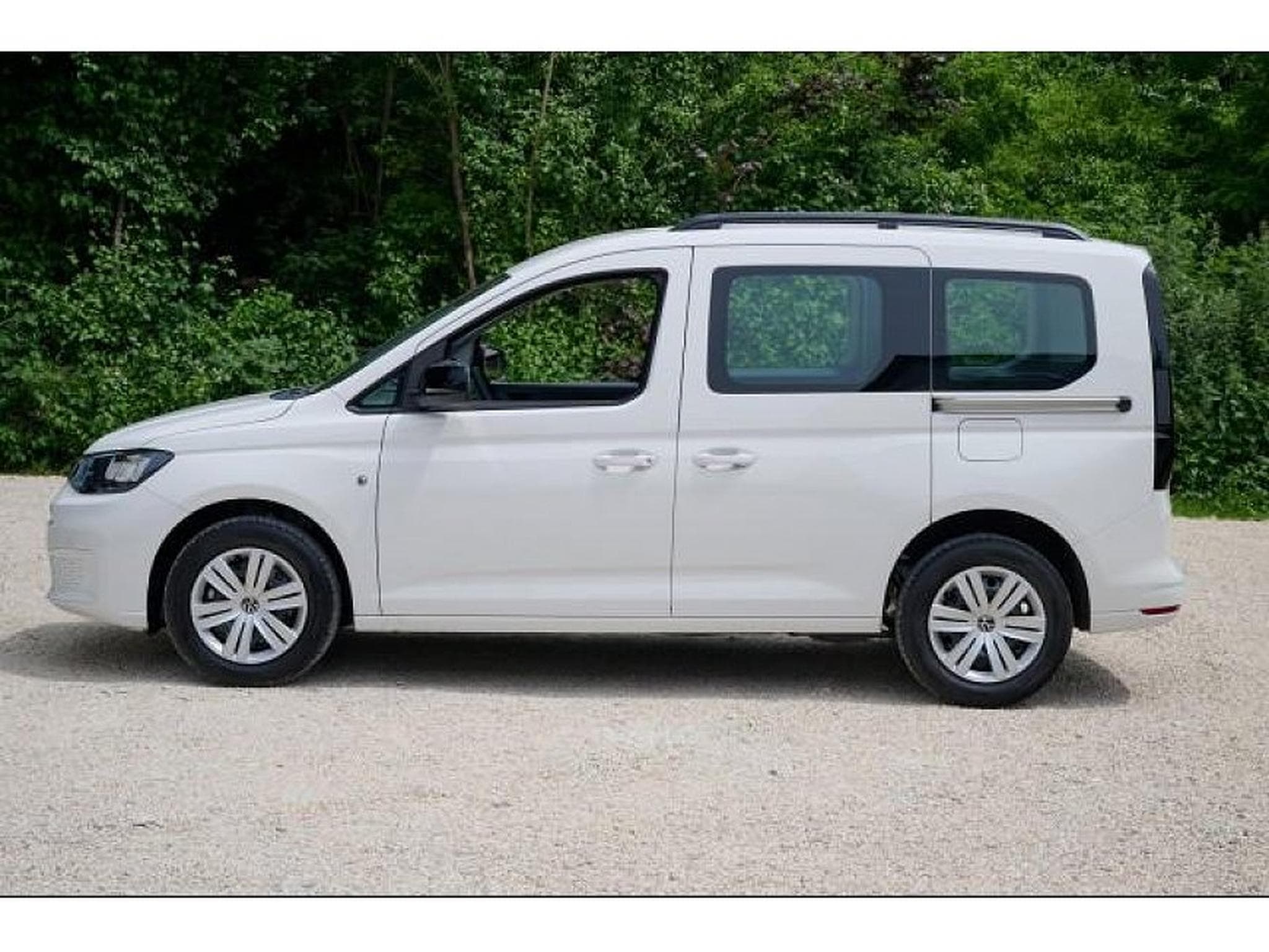 VW Caddy (2025) - Foto 12