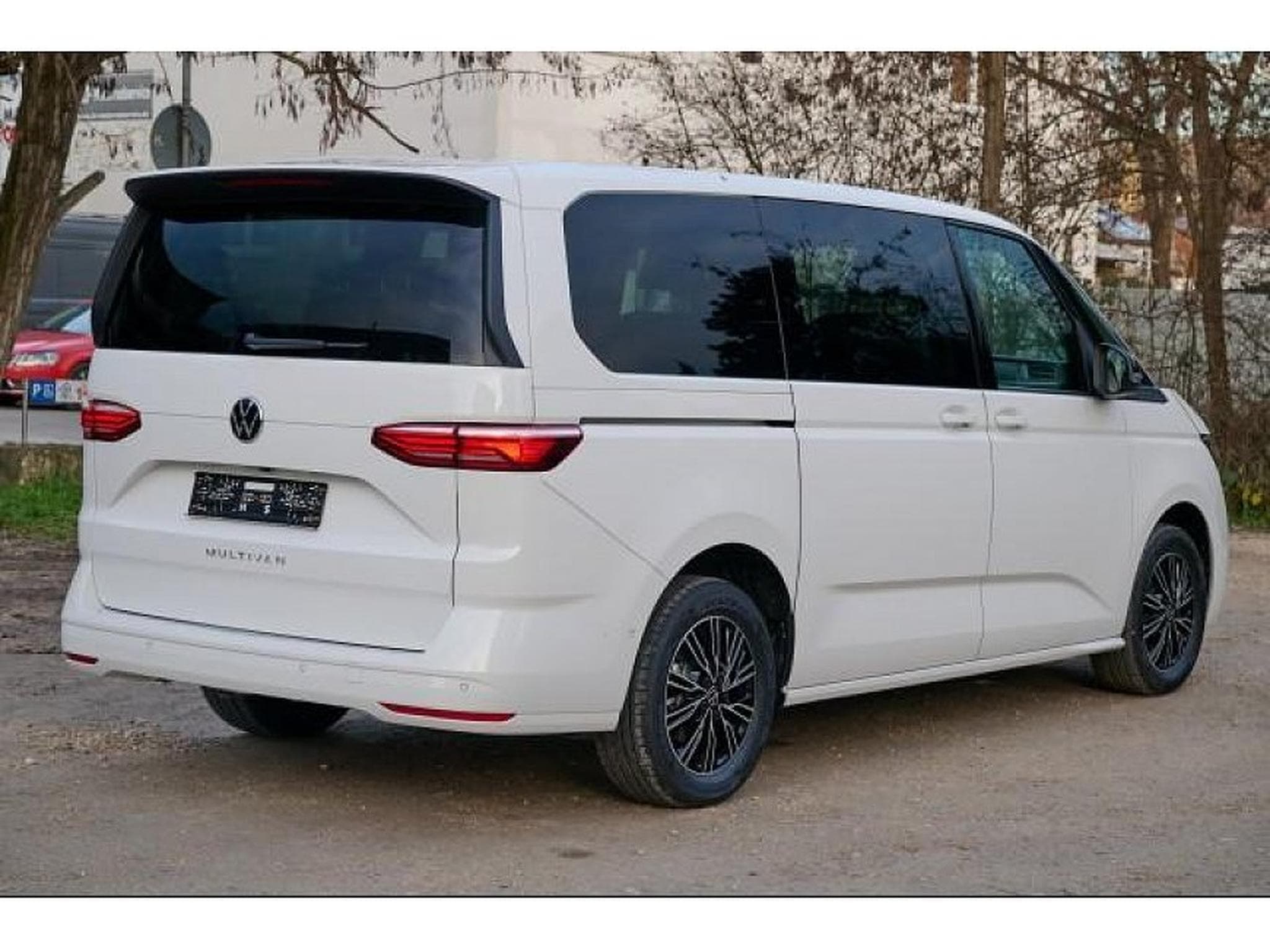 VW Multivan (2025) - Foto 9