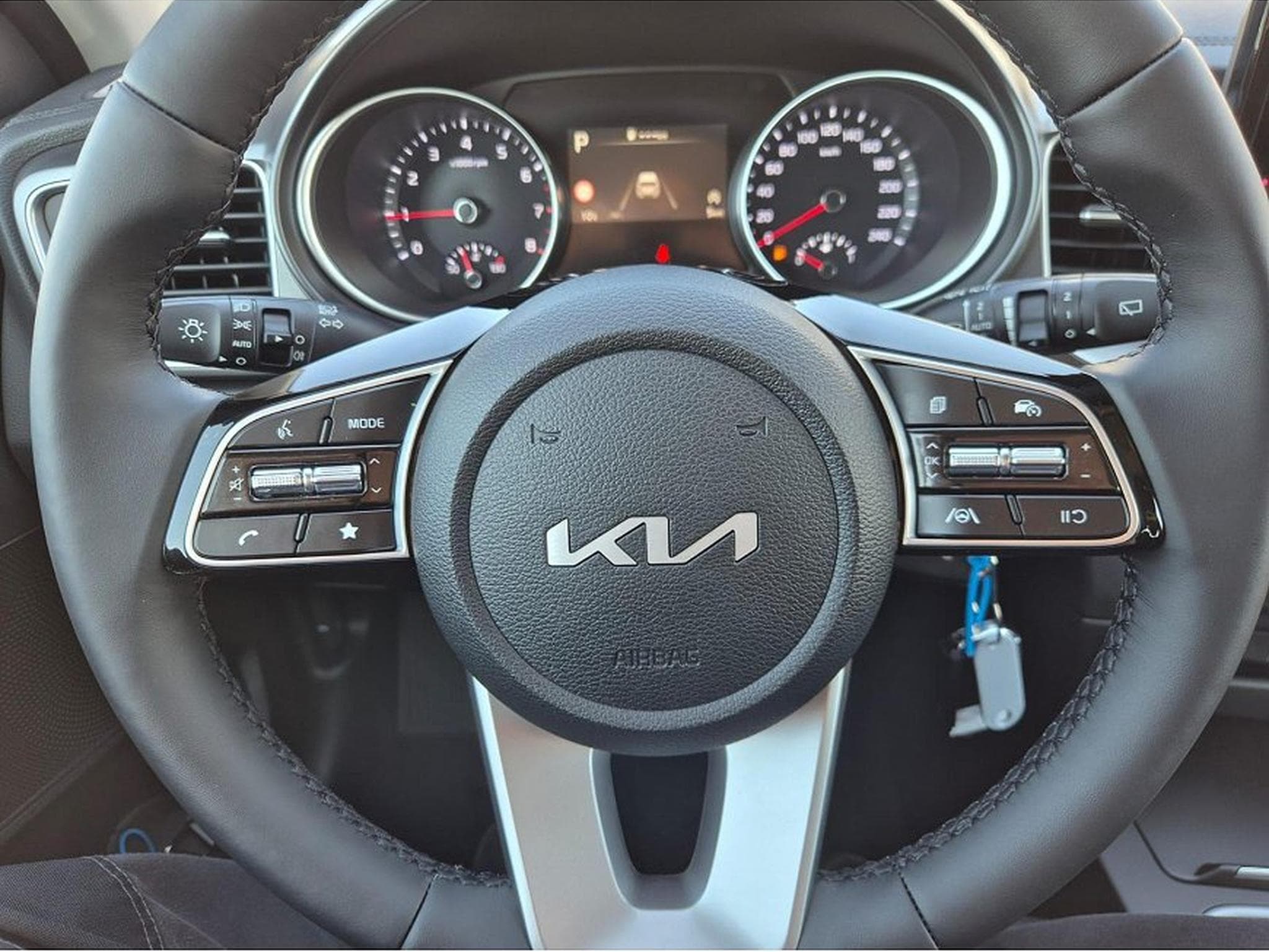 Kia XCeed (2026) - Foto 15