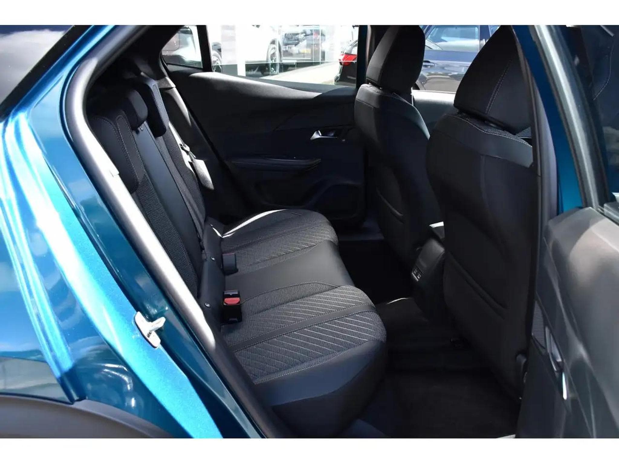 Peugeot 2008 (2025) - Photo 8