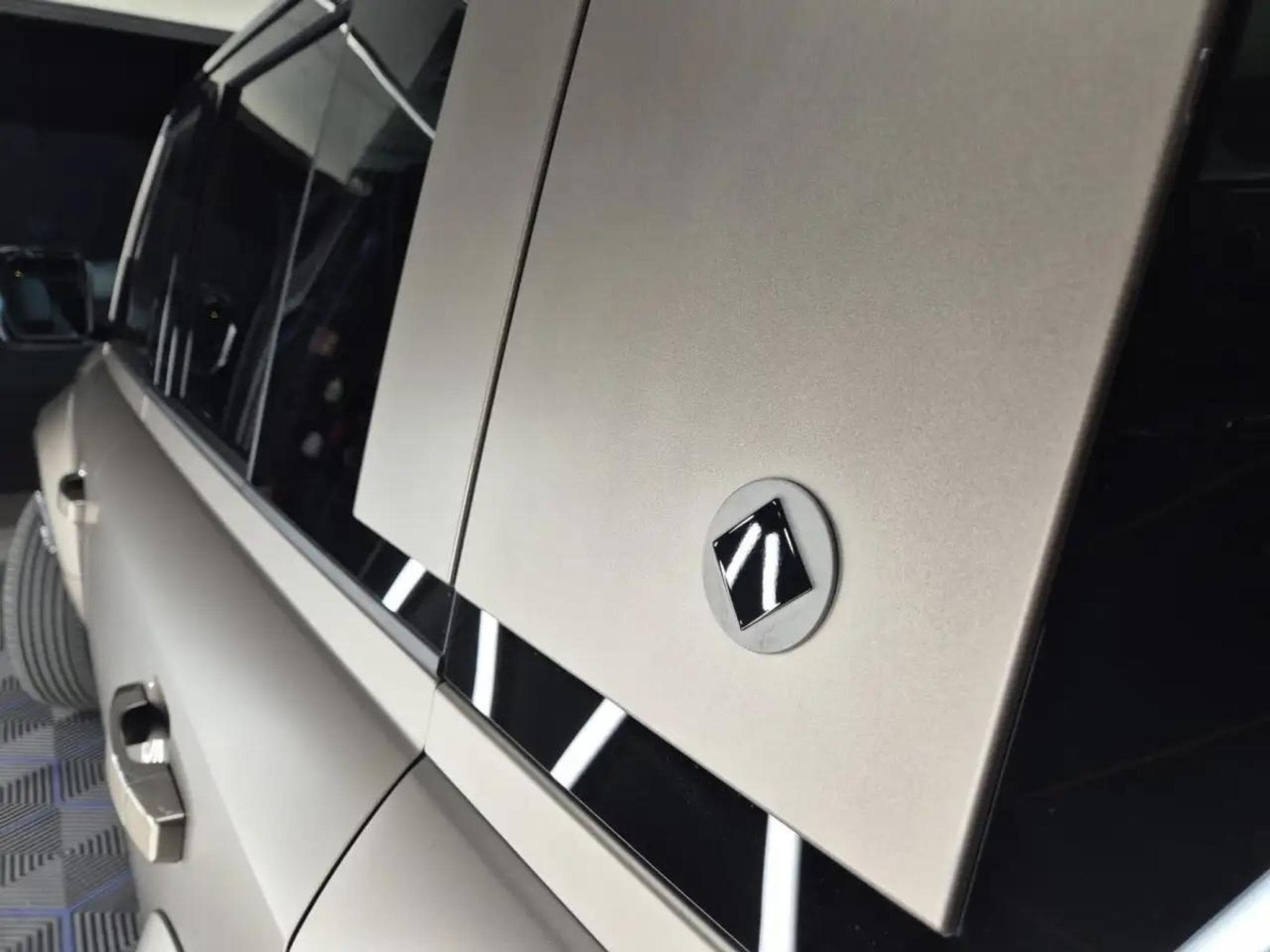 Land-Rover Defender (2025) - Photo 7