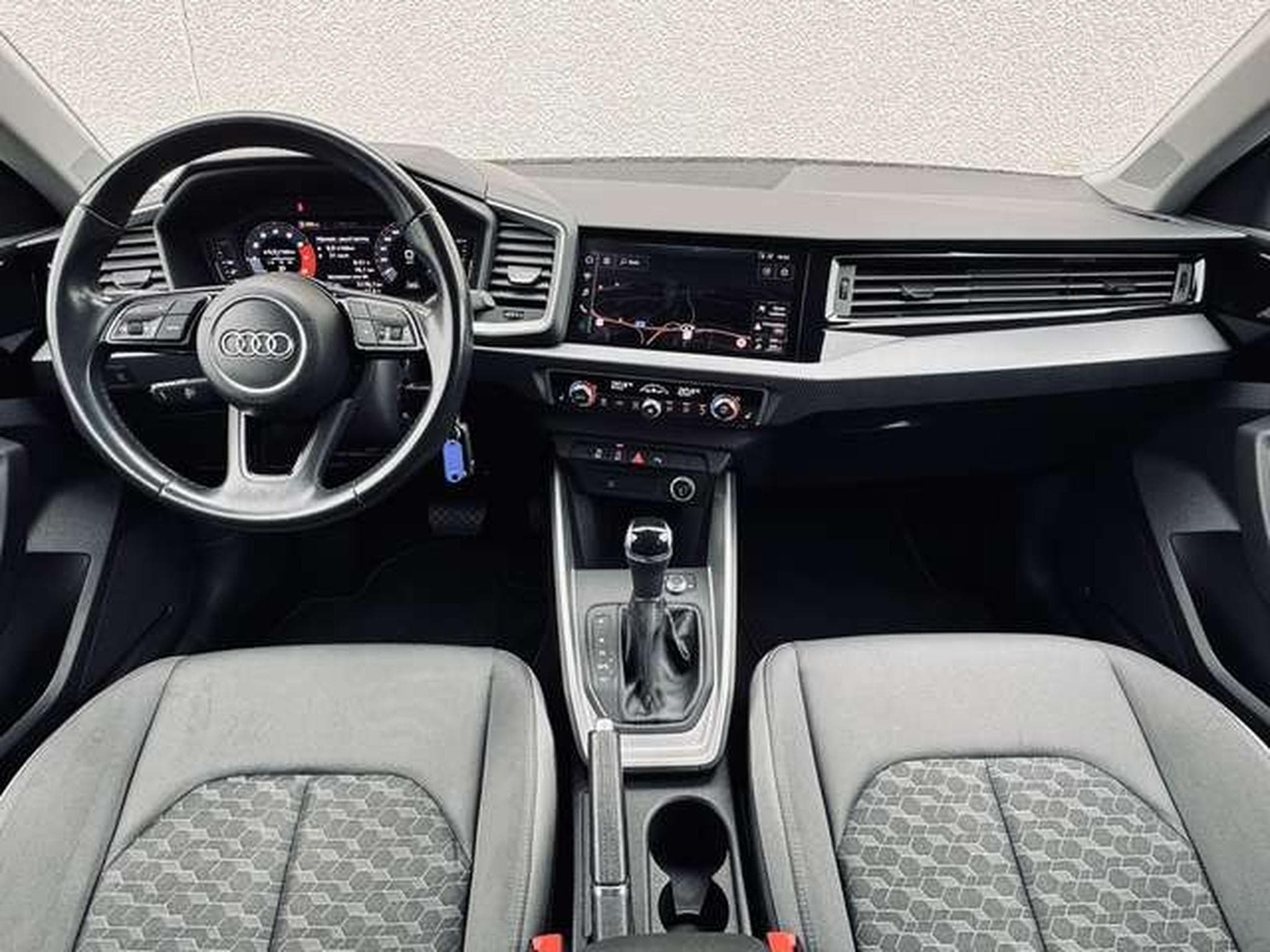 Audi A1 A1 sportback 30 TFSI S tronic (2019) - Photo 9