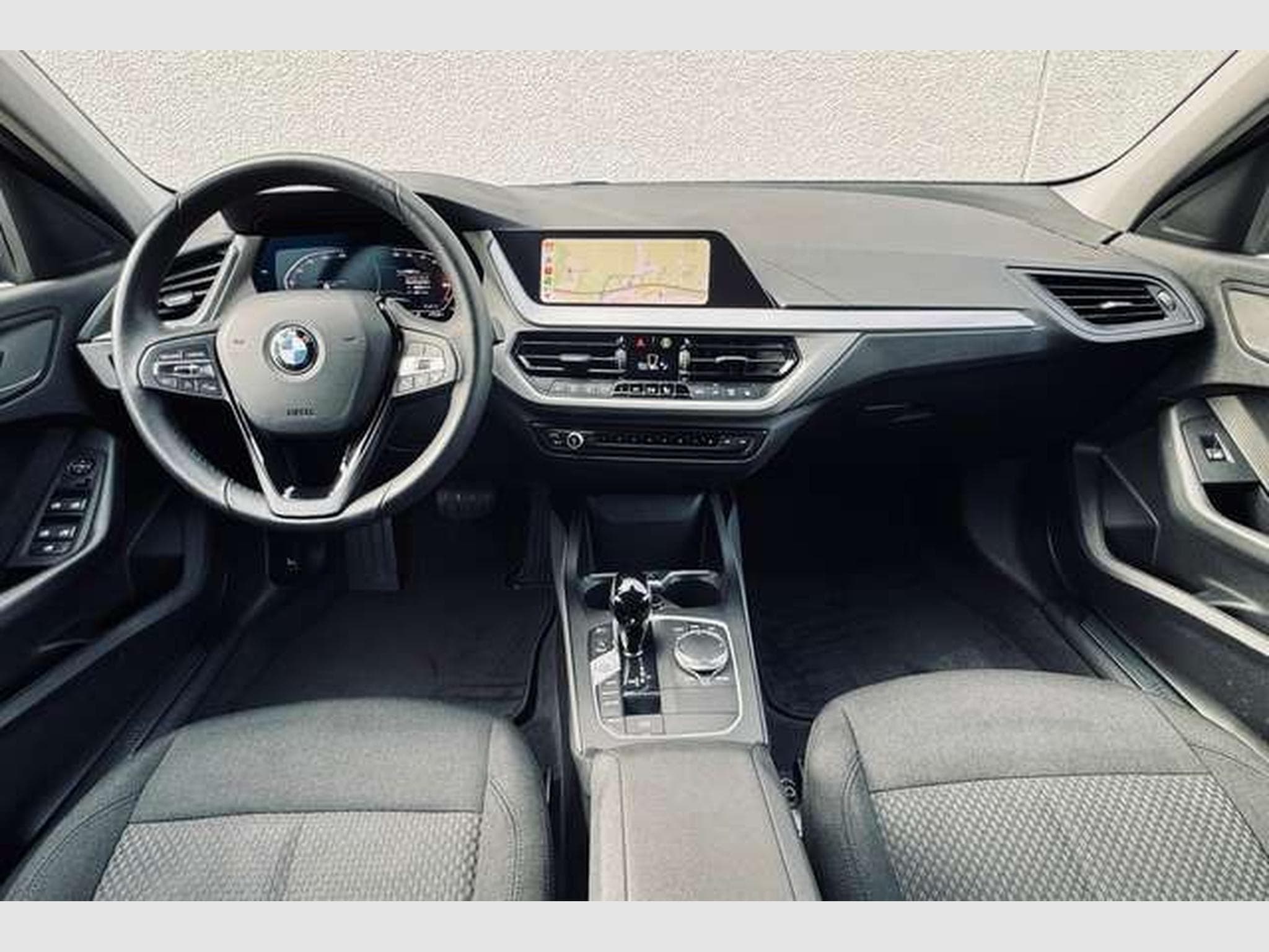 BMW 116 116iA OPF (2023) - Photo 9