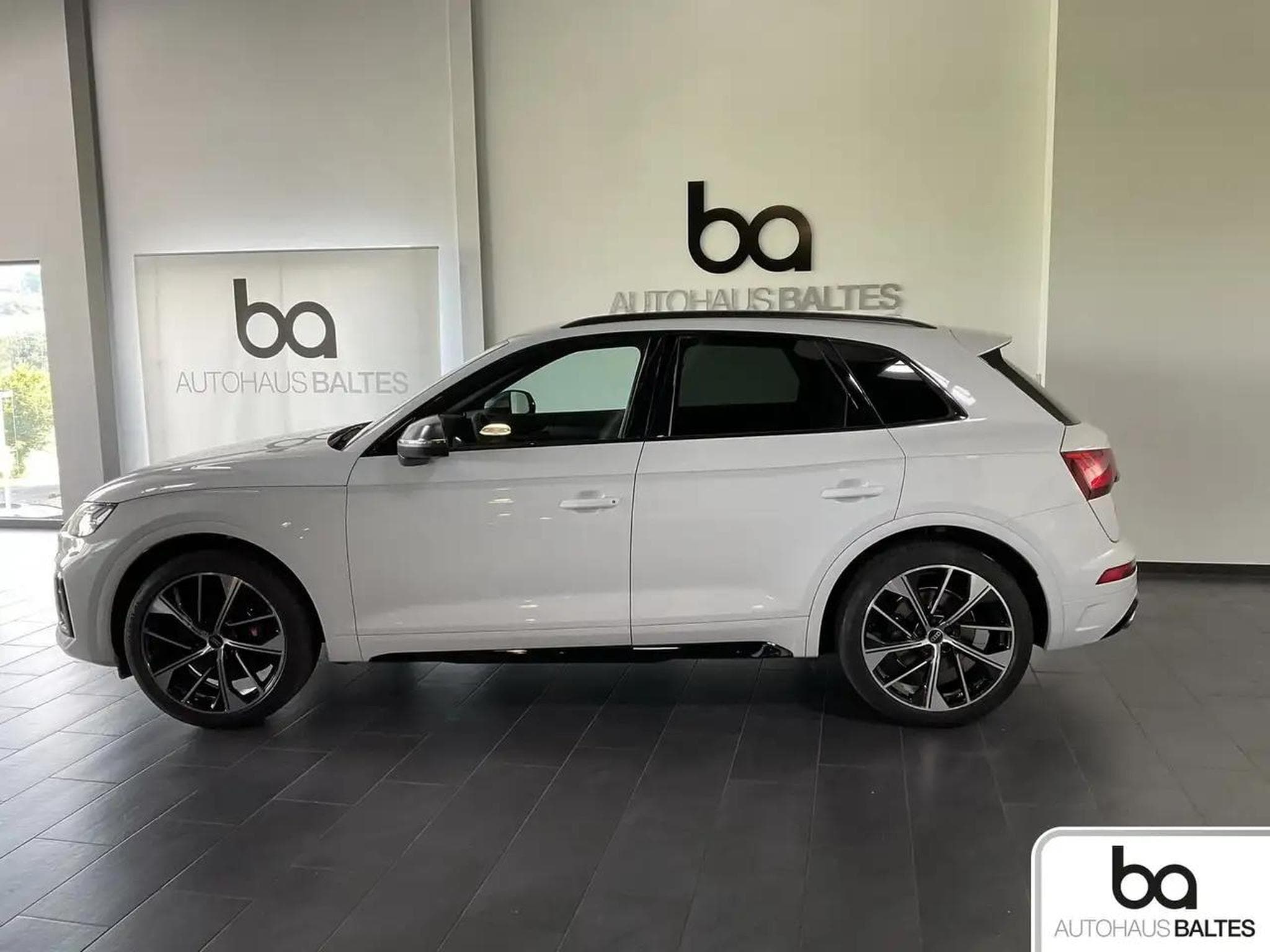 Audi SQ5 (2023) - Photo 3
