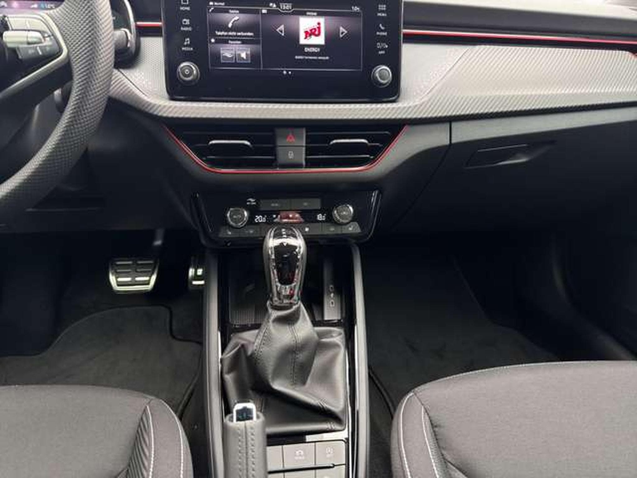 Skoda Kamiq Monte Carlo DSG/Matrix/AHK/FSH/5-J Garanti (2026) - Photo 16