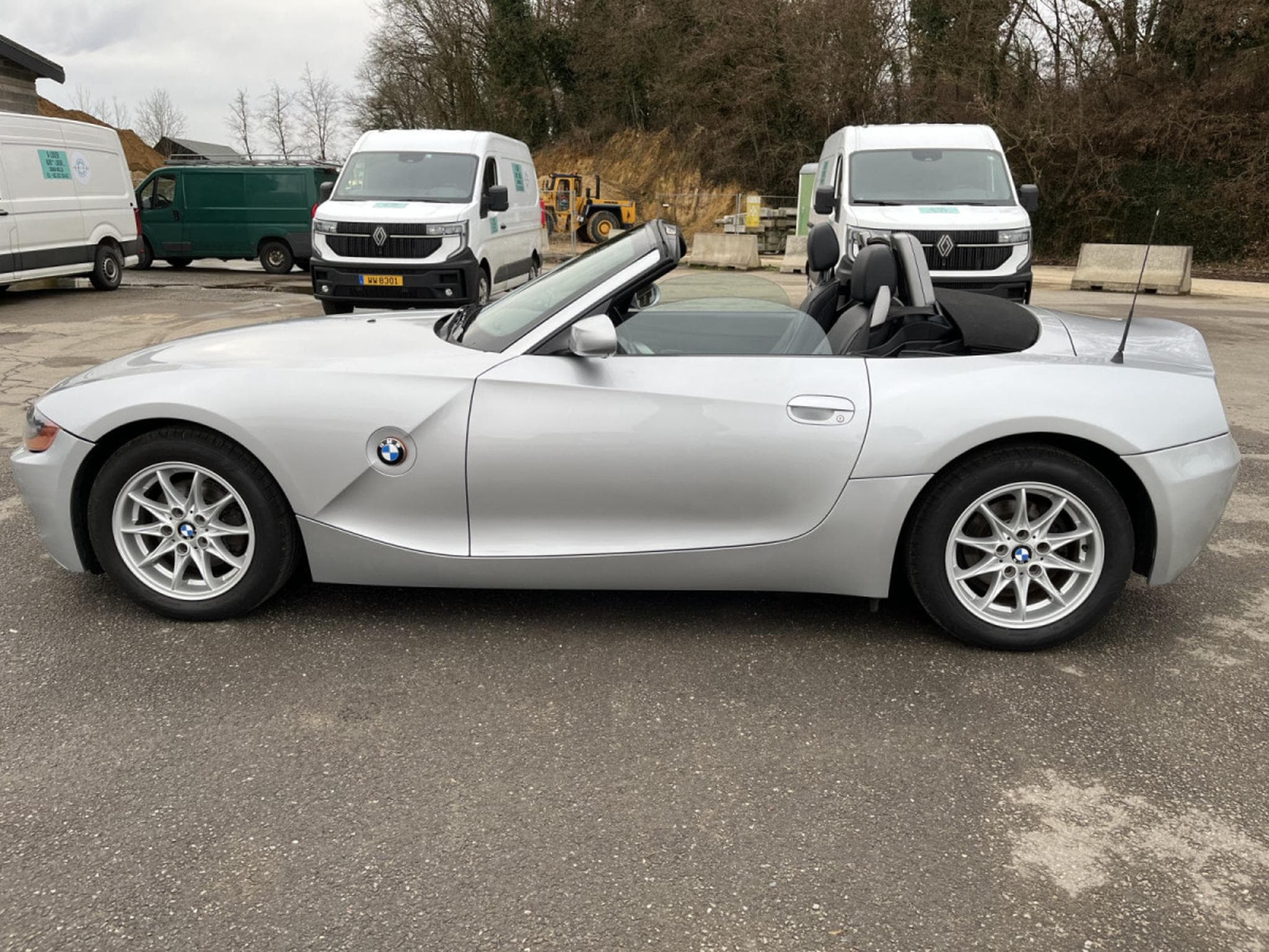 BMW Z4 2.2i Roadster Automatik Cuir Xenon PDC (2004) - Photo 4