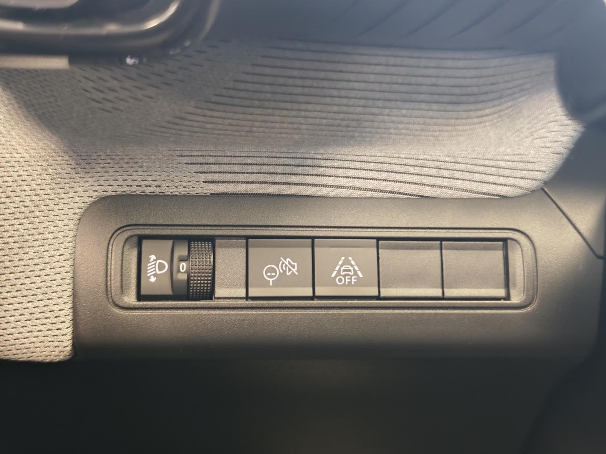 Citroën C3 You Hybrid 1.2 e-DCS (2025) - Photo 22