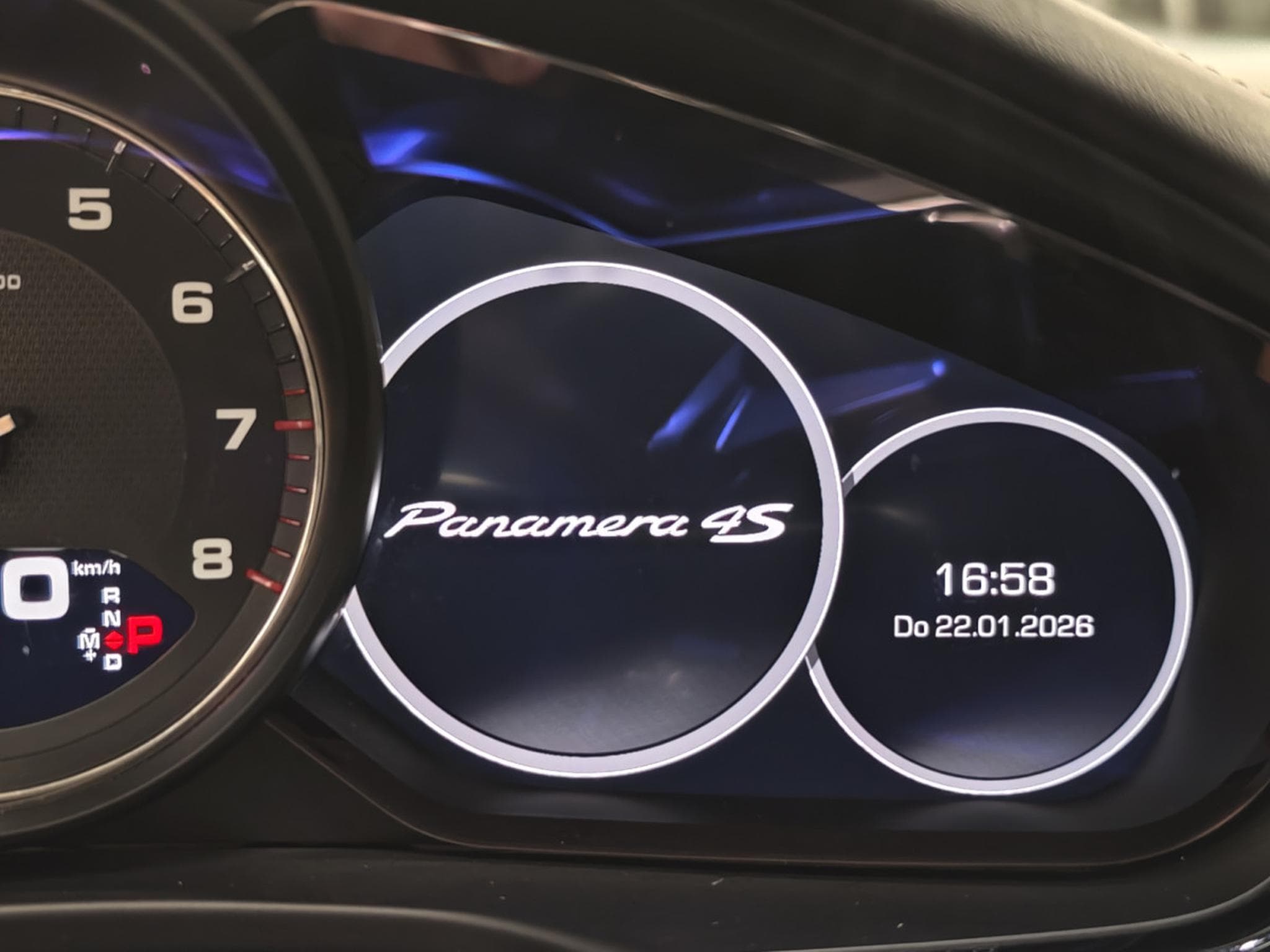 Porsche Panamera Panamera S4 (2017) - Photo 19