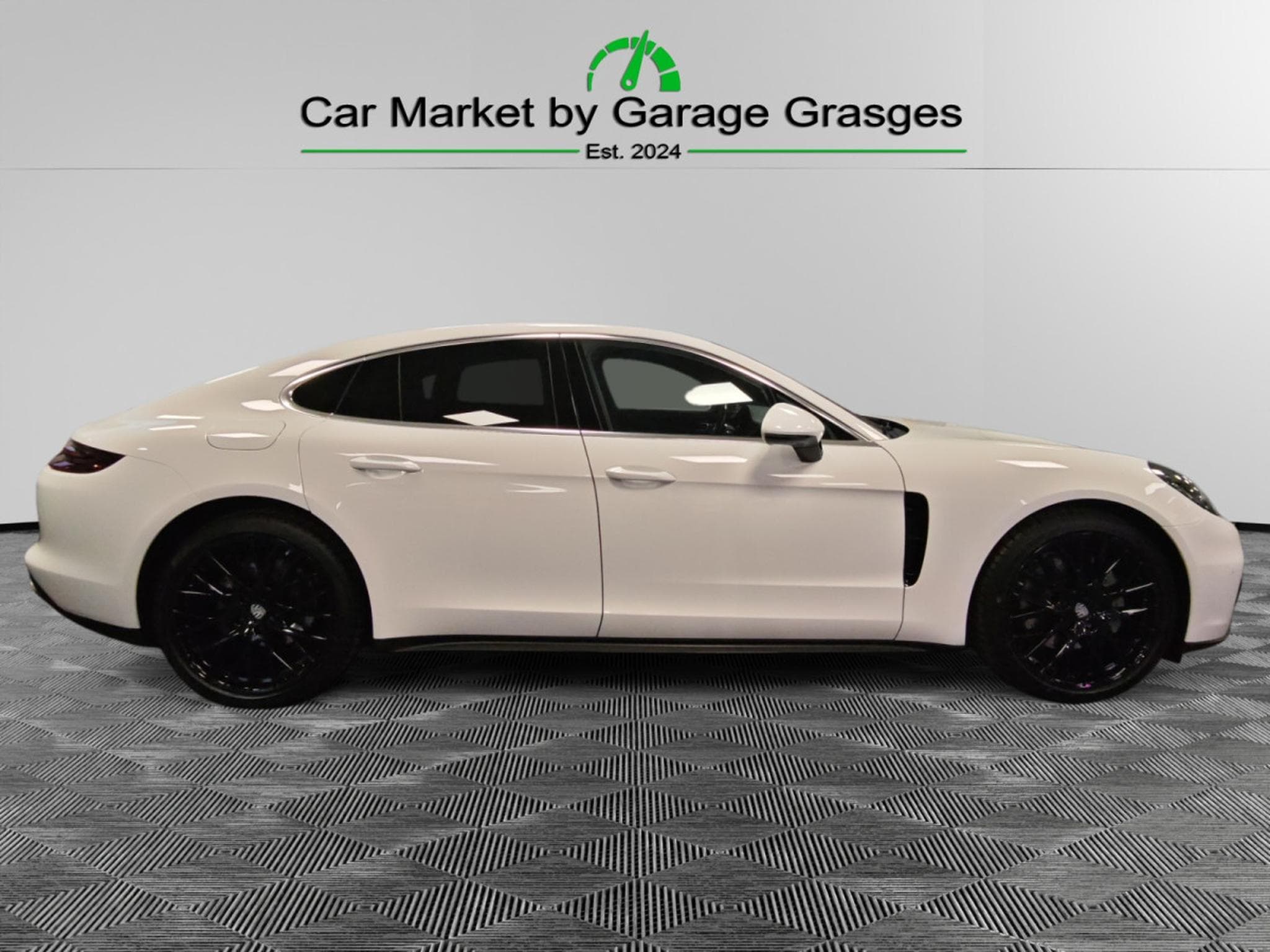 Porsche Panamera Panamera S4 (2017) - Photo 6