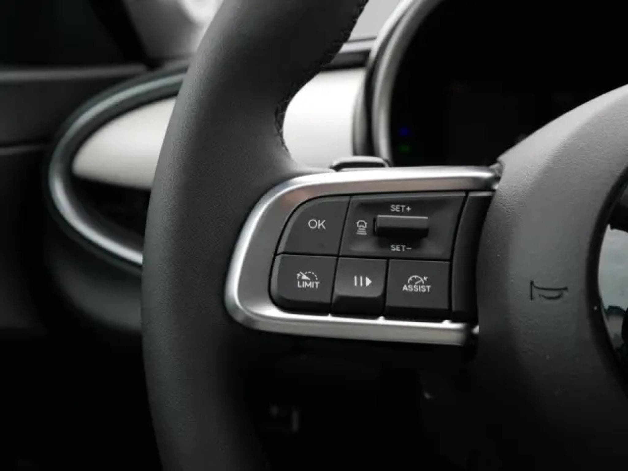 Fiat 600 HYBRID LA PRIMA 1.2 (2026) - Photo 17