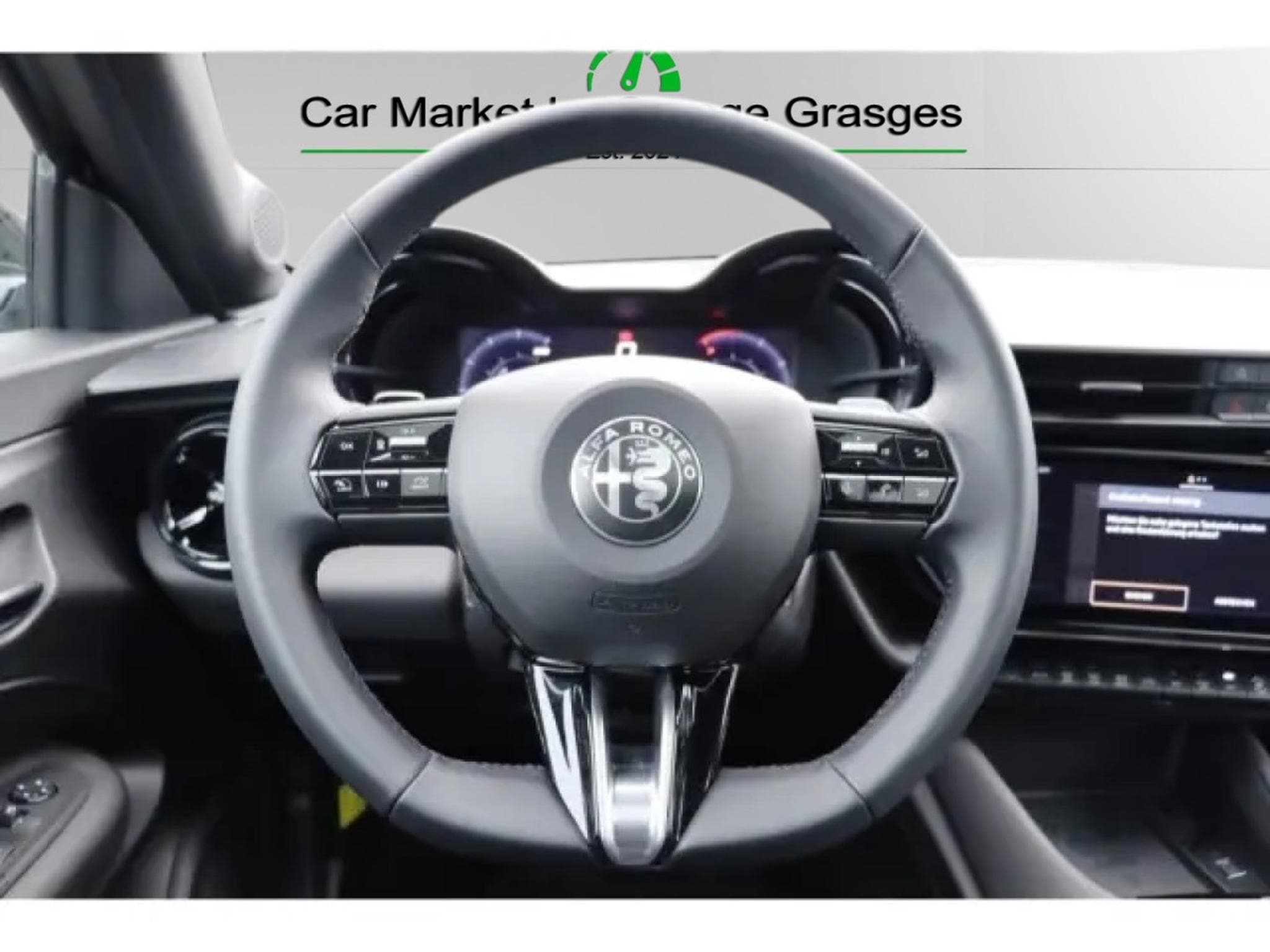 Alfa-Romeo Junior Ibrida Speciale 1.2 VGT (2025) - Photo 15