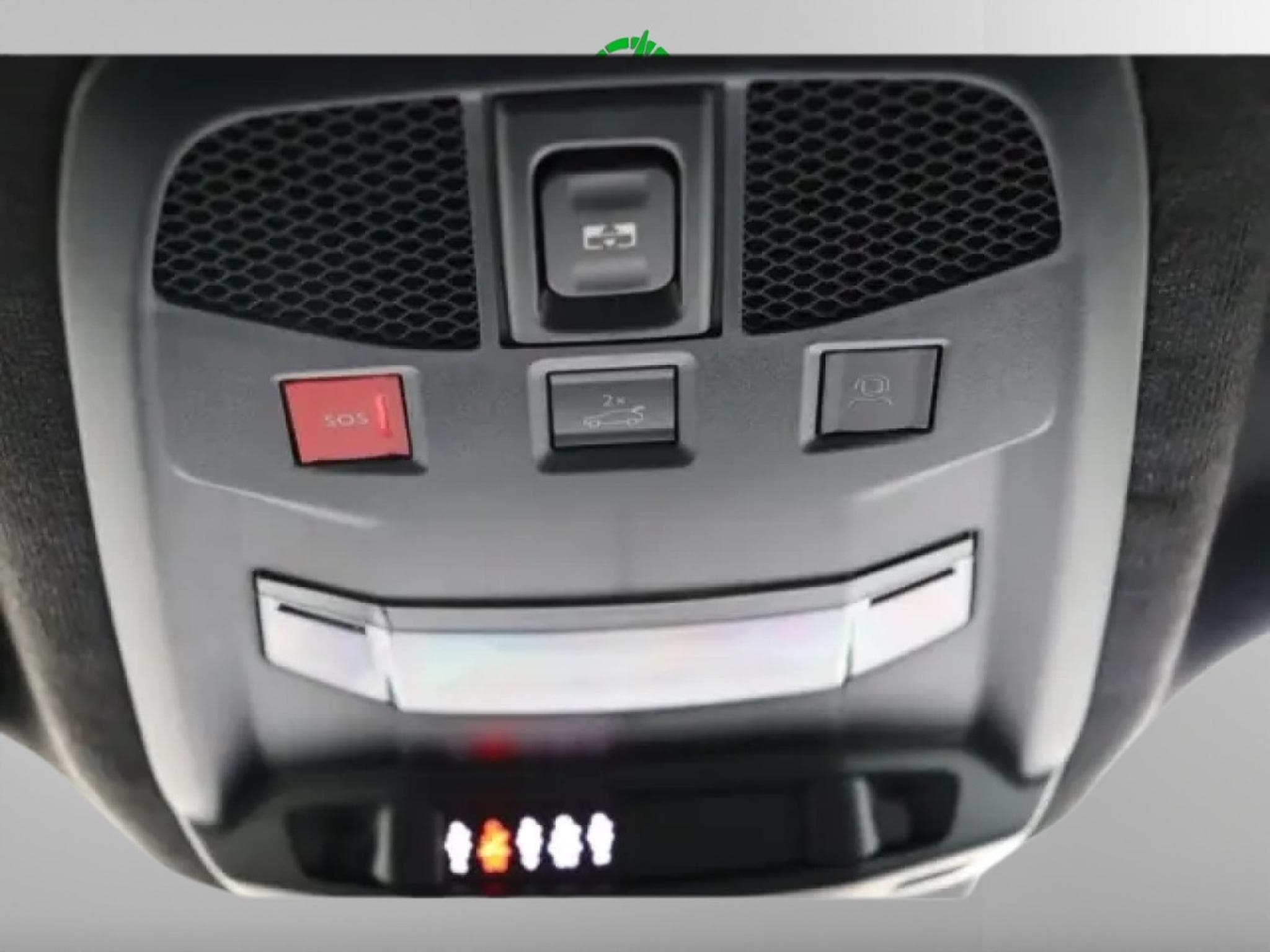 Alfa-Romeo Junior Ibrida Speciale 1.2 VGT (2025) - Photo 24