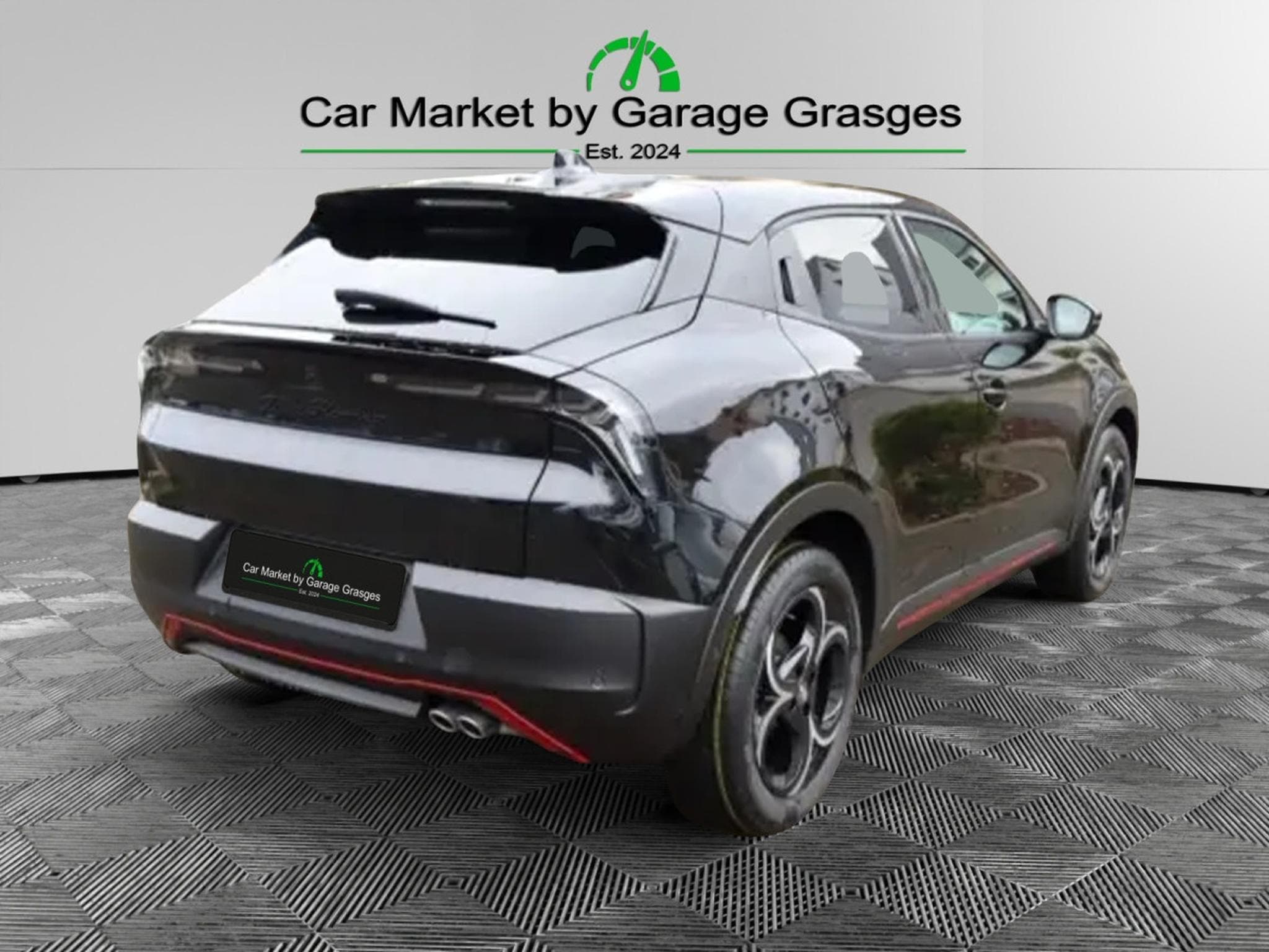 Alfa-Romeo Junior Ibrida Speciale 1.2 VGT (2025) - Photo 3