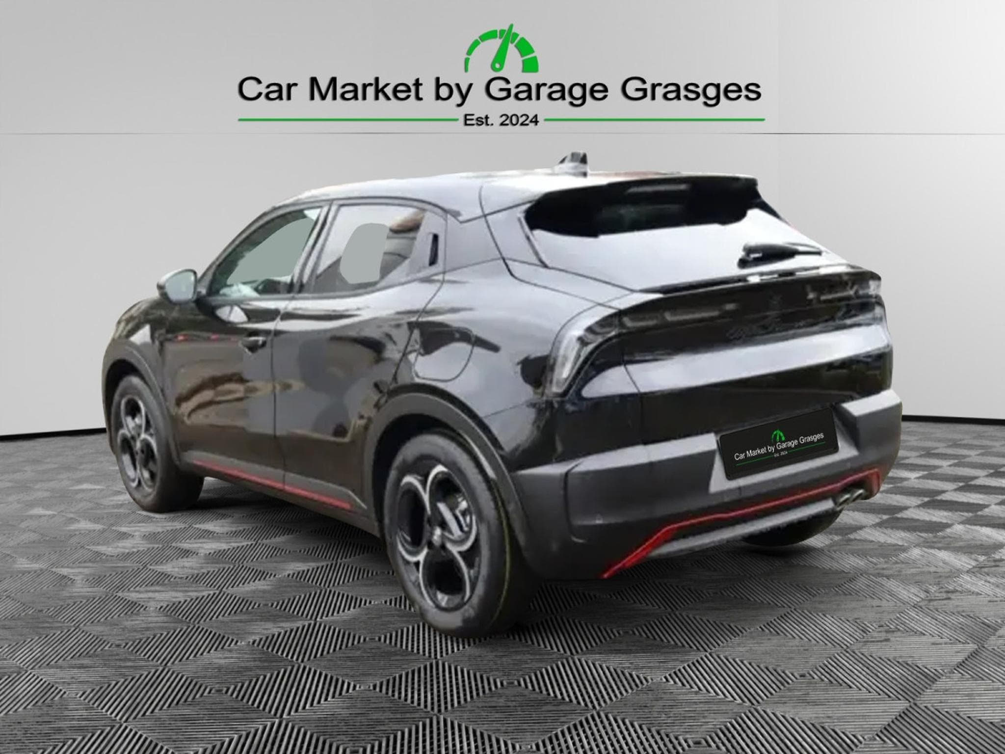 Alfa-Romeo Junior Ibrida Speciale 1.2 VGT (2025) - Photo 5