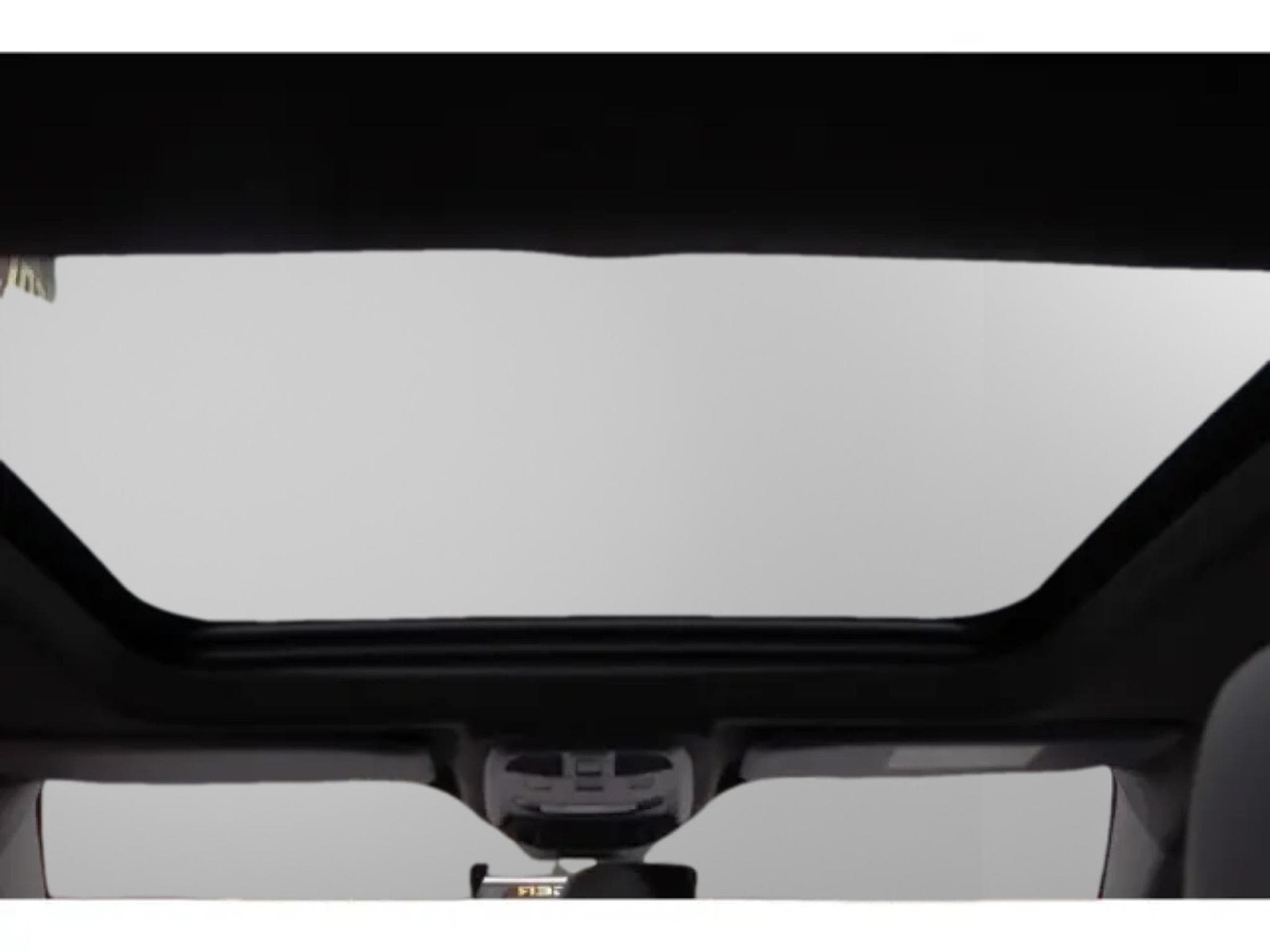 Alfa-Romeo Junior Ibrida Speciale 1.2 VGT (2025) - Photo 9