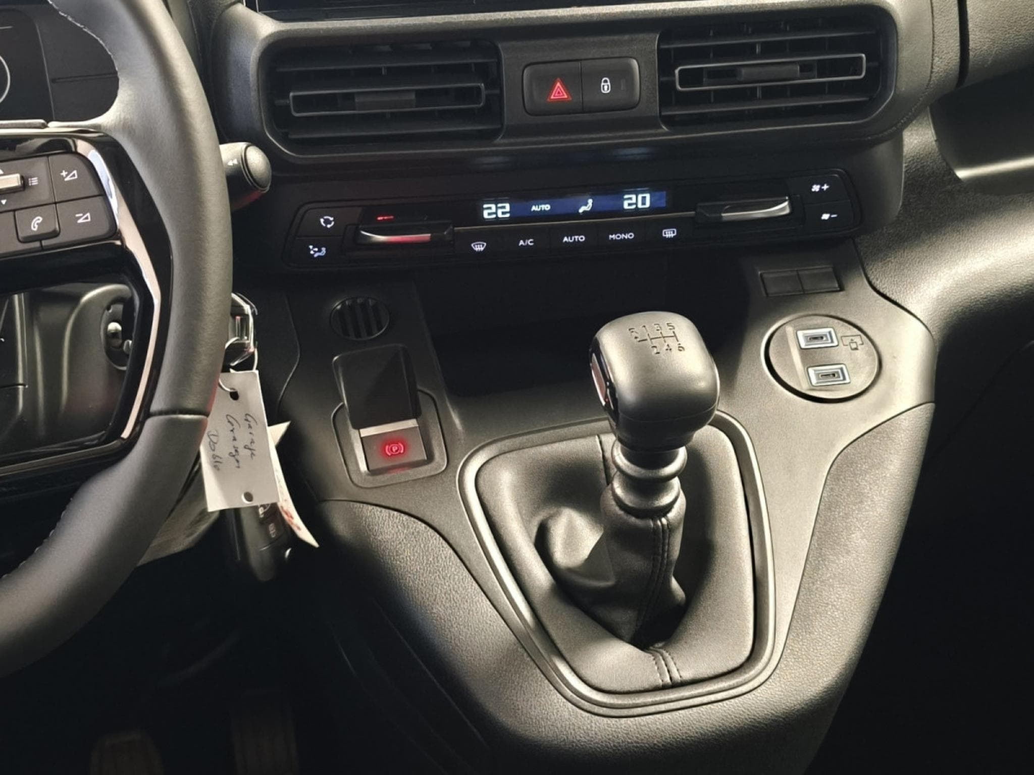 Fiat Doblo Kombi 1.5 BlueHDI (2024) - Foto 15